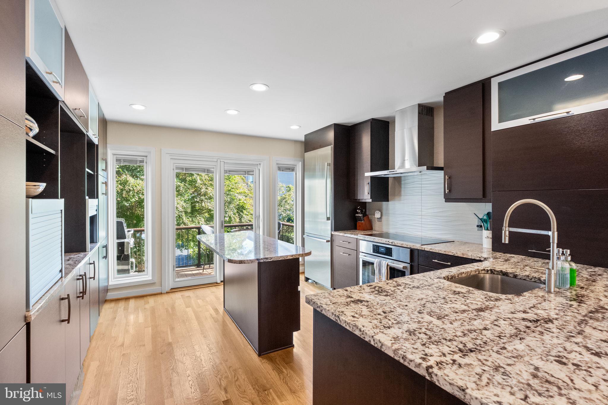 CHESAPEAKE LANDING - Residential