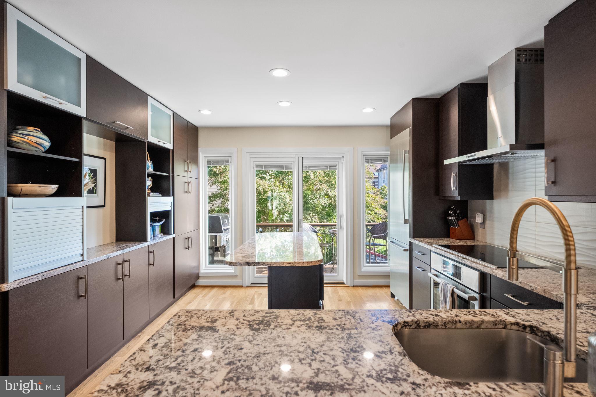 CHESAPEAKE LANDING - Residential