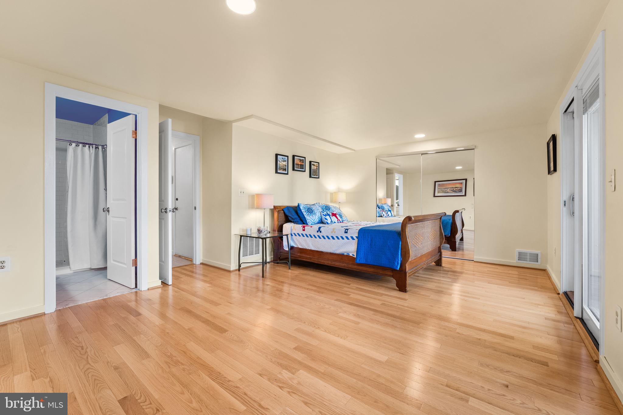 CHESAPEAKE LANDING - Residential