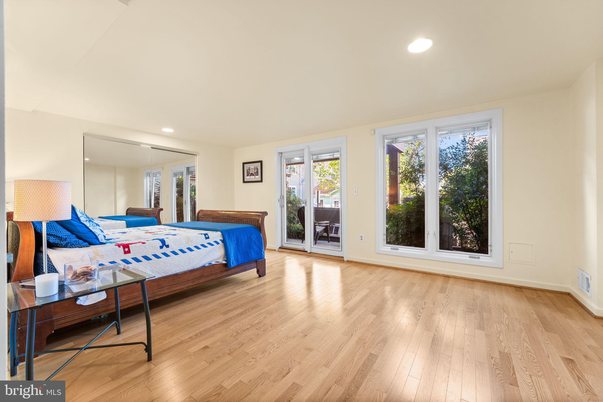 CHESAPEAKE LANDING - Residential