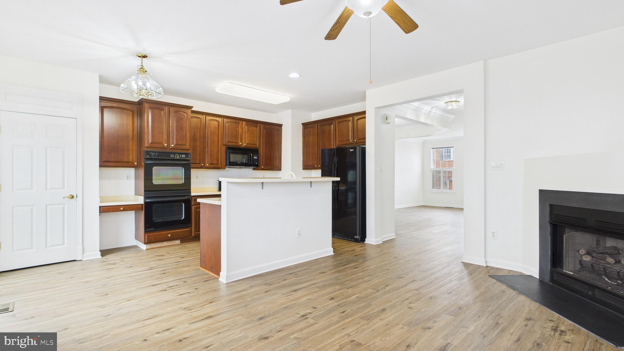 BROADLANDS - Residential