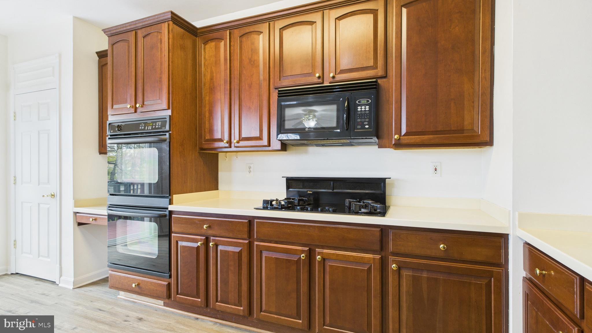 BROADLANDS - Residential