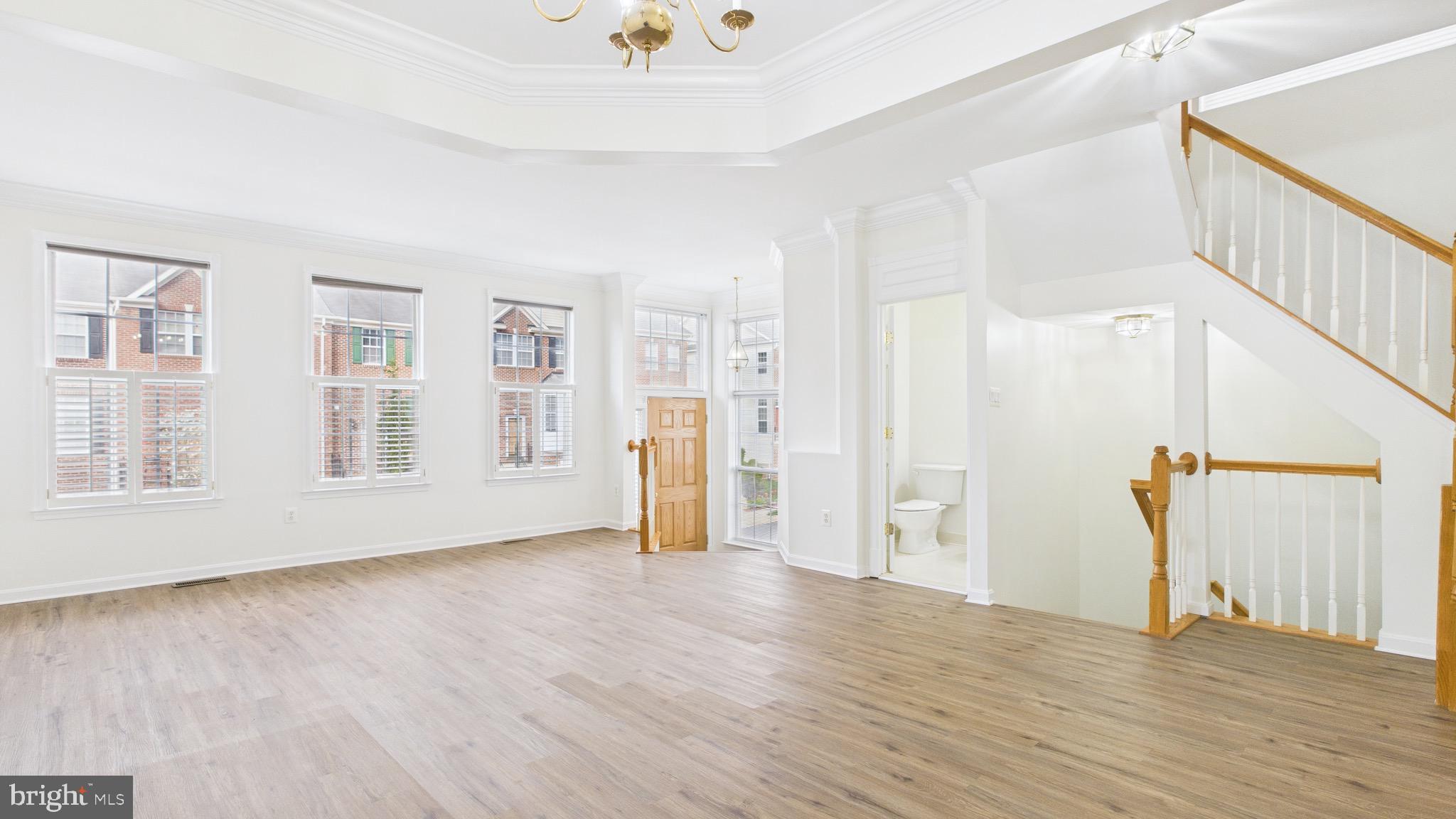 BROADLANDS - Residential