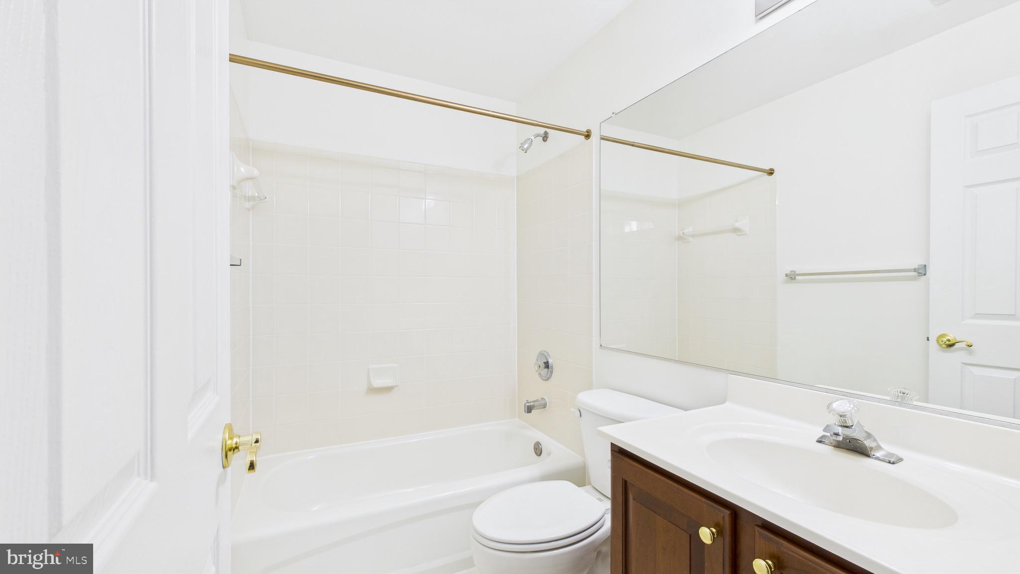 BROADLANDS - Residential