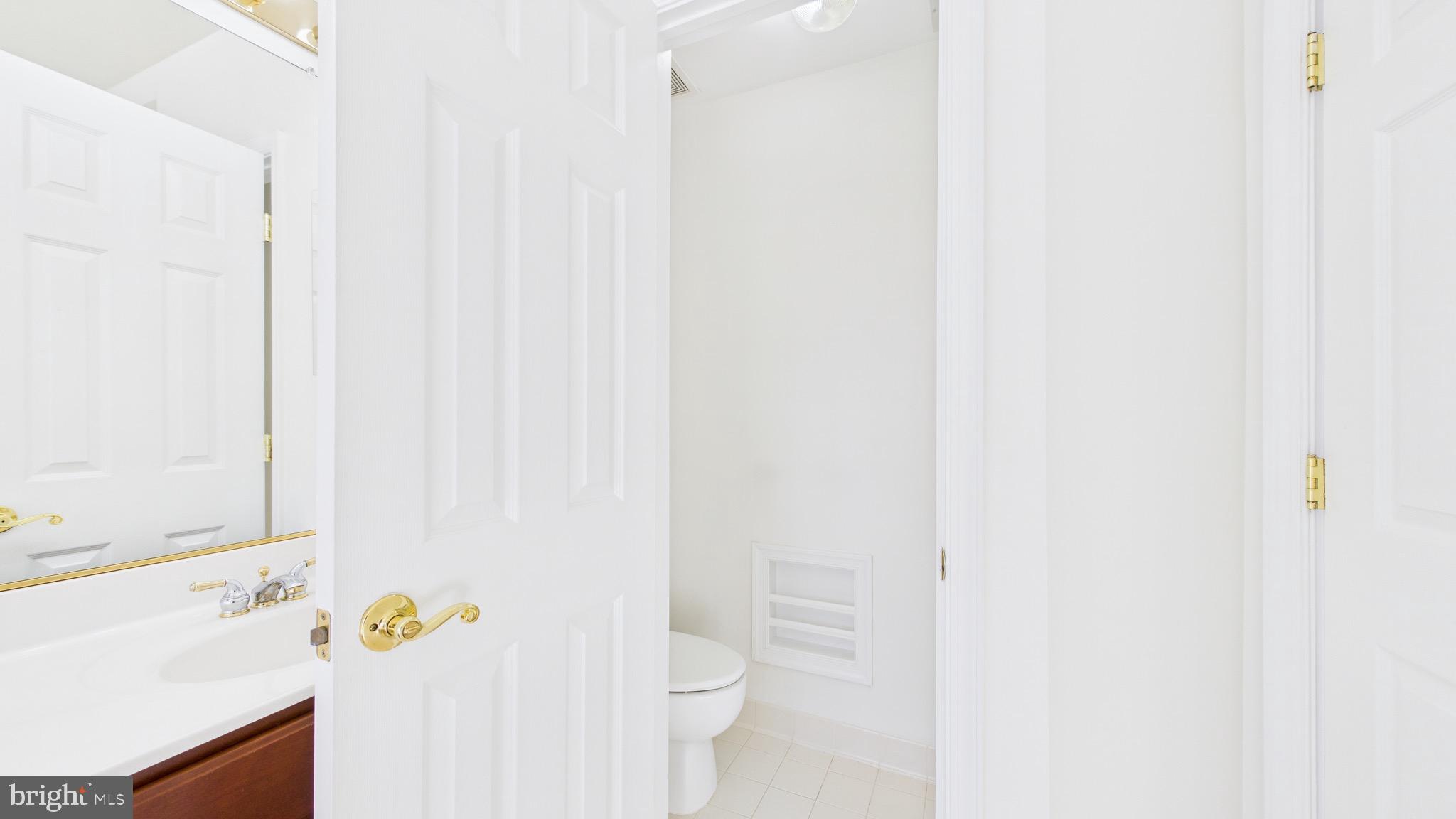 BROADLANDS - Residential