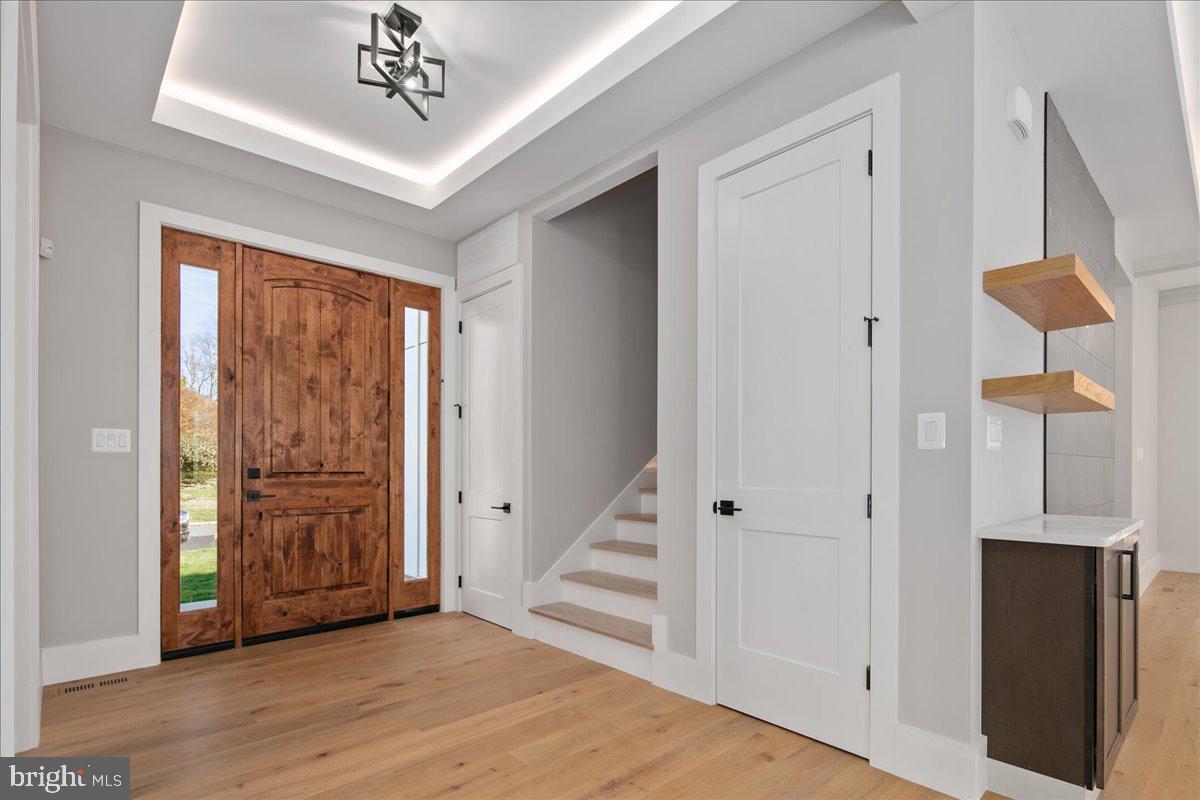 1600 LAFAYETTE DRIVE