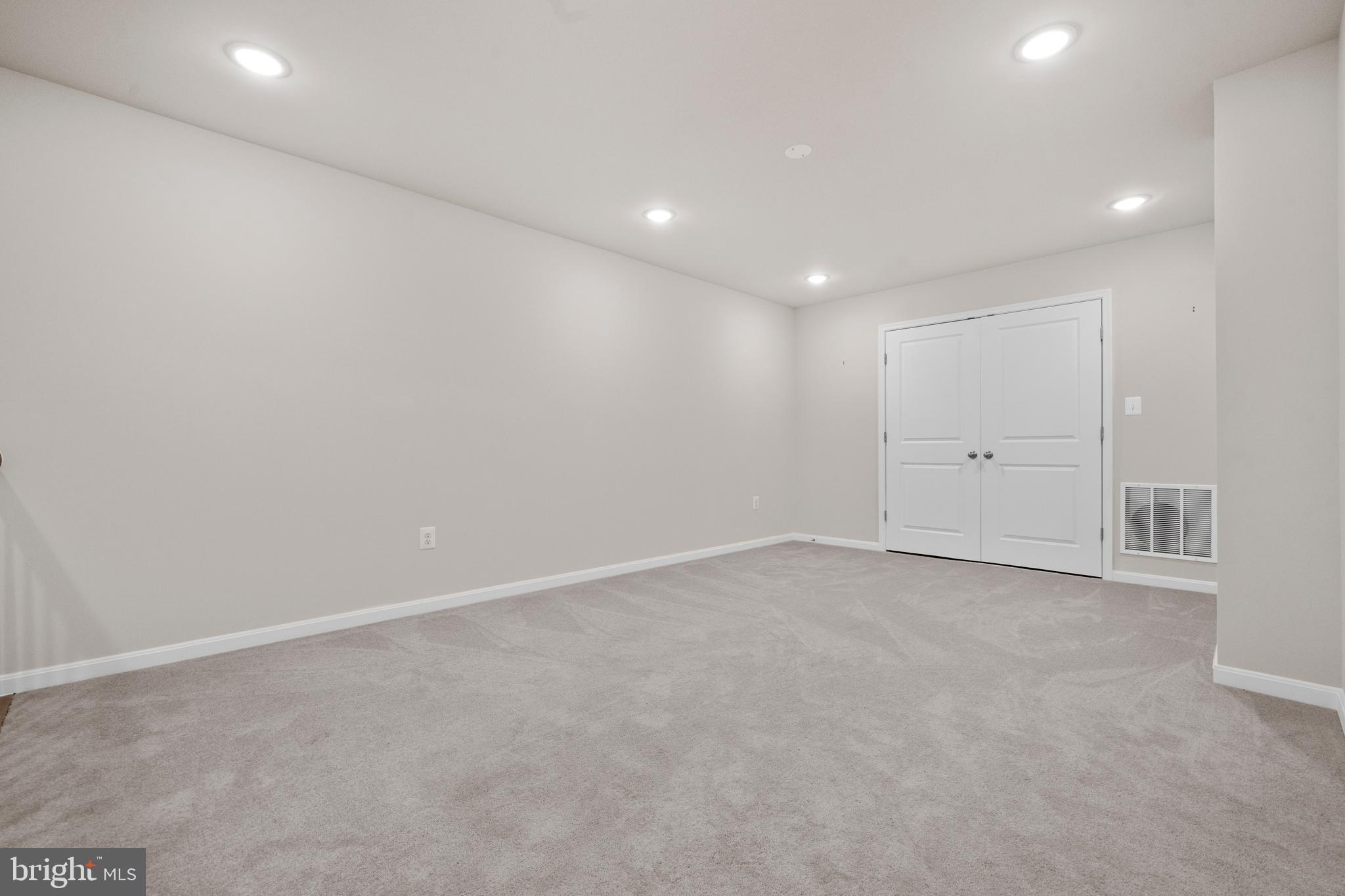 K. HOVNANIAN'S FOUR SEASONS AT VIRGINIA CROSSING - Residential