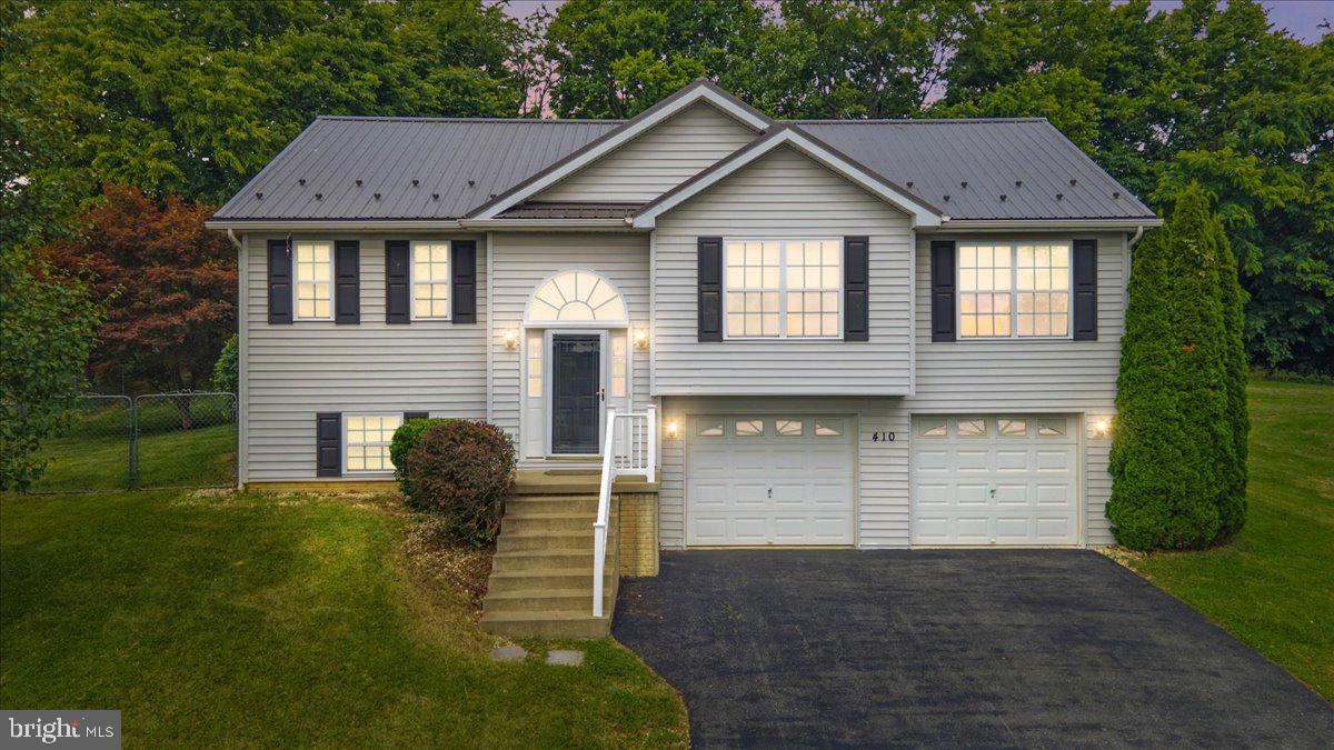 SENECA VILLAGE - Residential