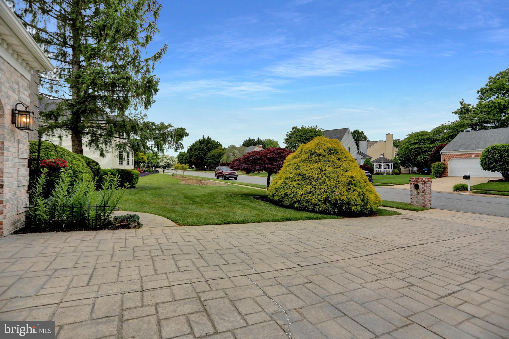 COUNTRY WALK - Residential
