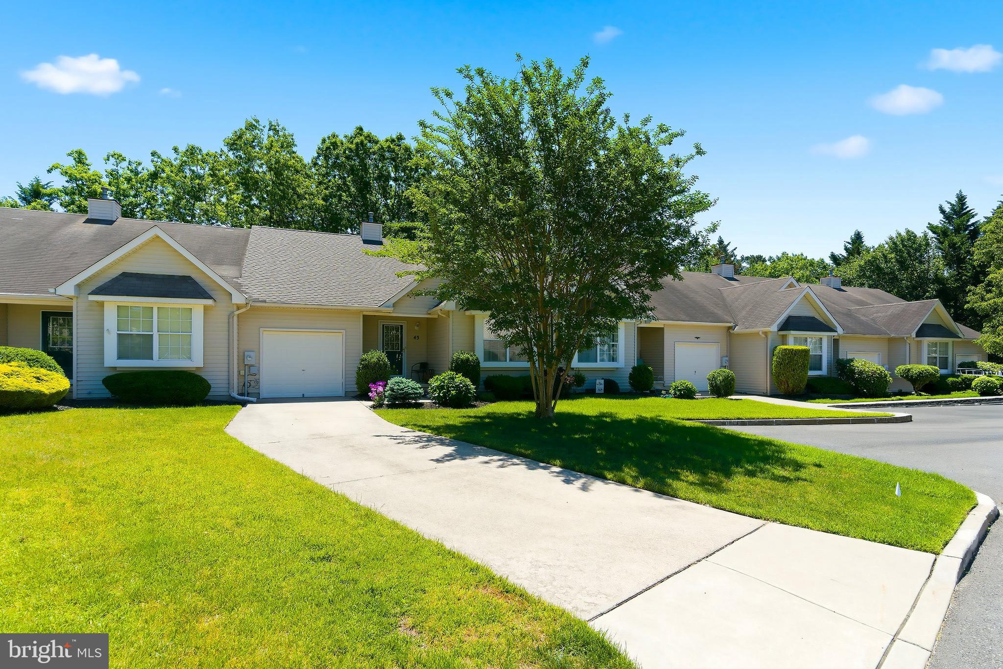43 PEBBLE BEACH LANE
