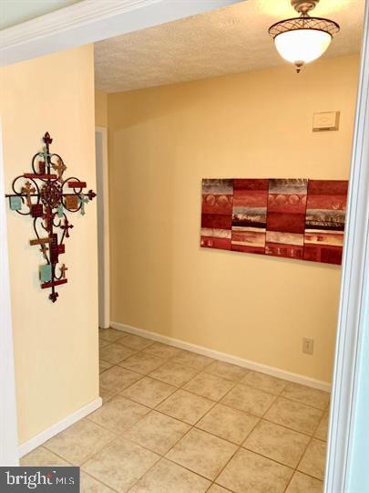 SMOKETREE - Residential Lease