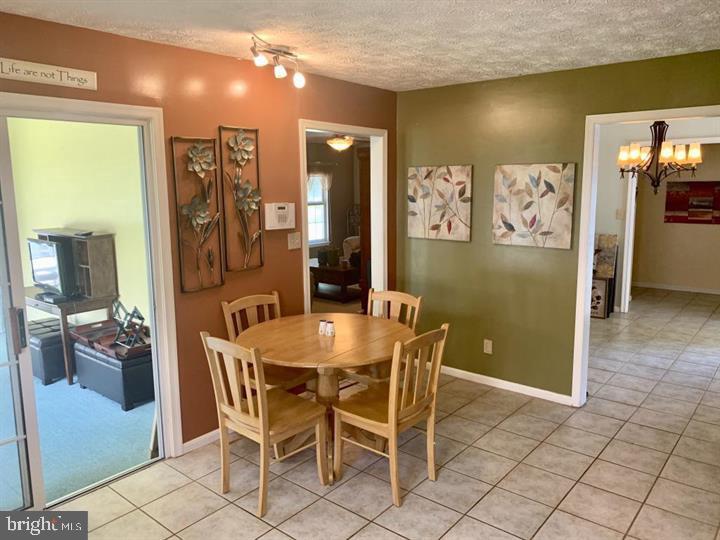 SMOKETREE - Residential Lease