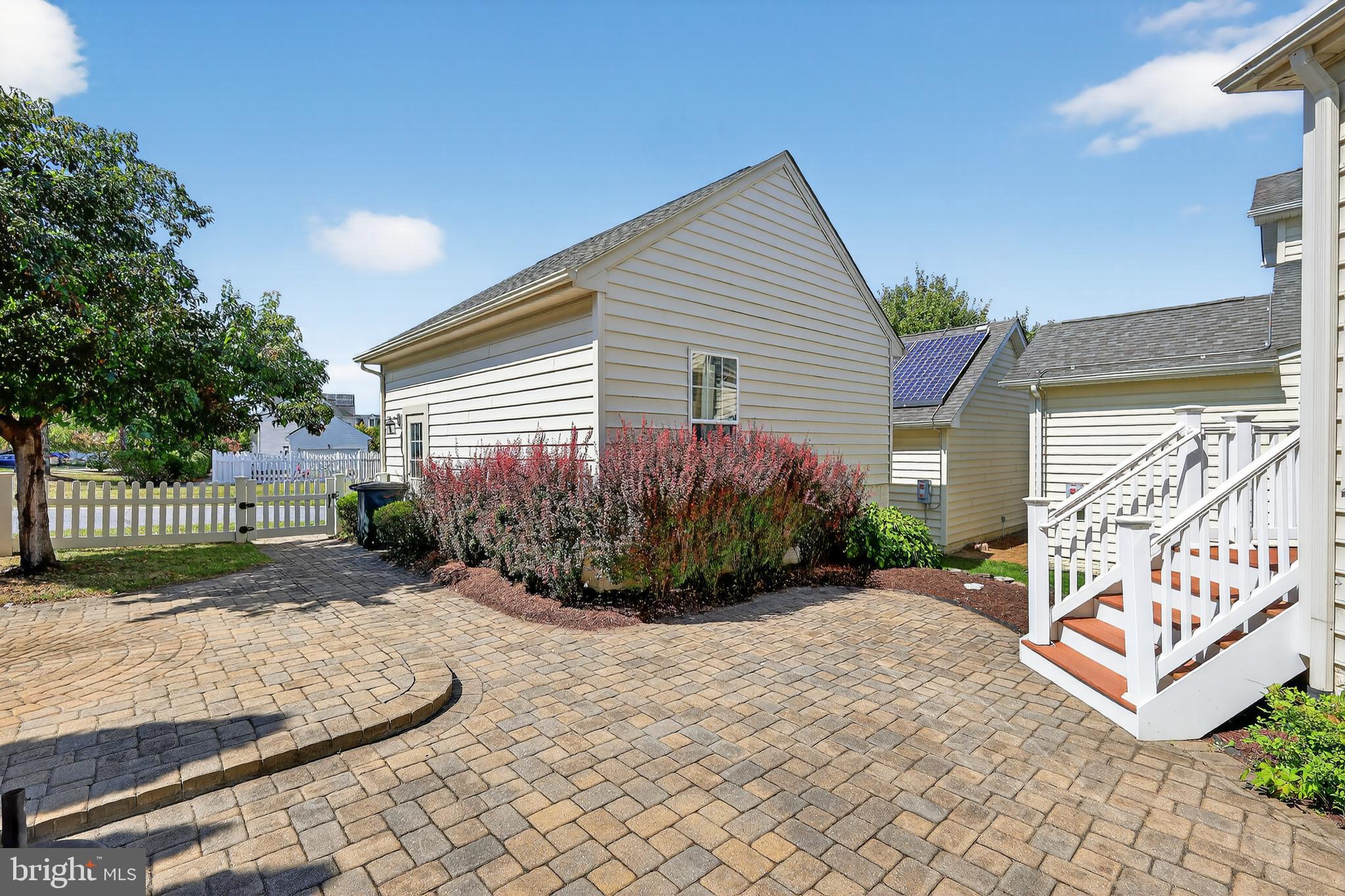 GREENWAY VILLAGE - Residential Lease