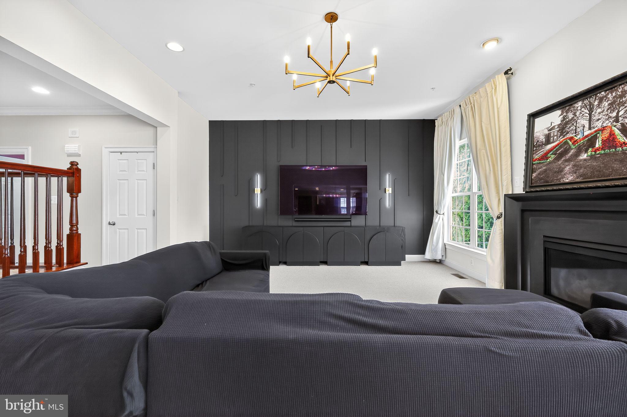 GREENWAY VILLAGE - Residential Lease