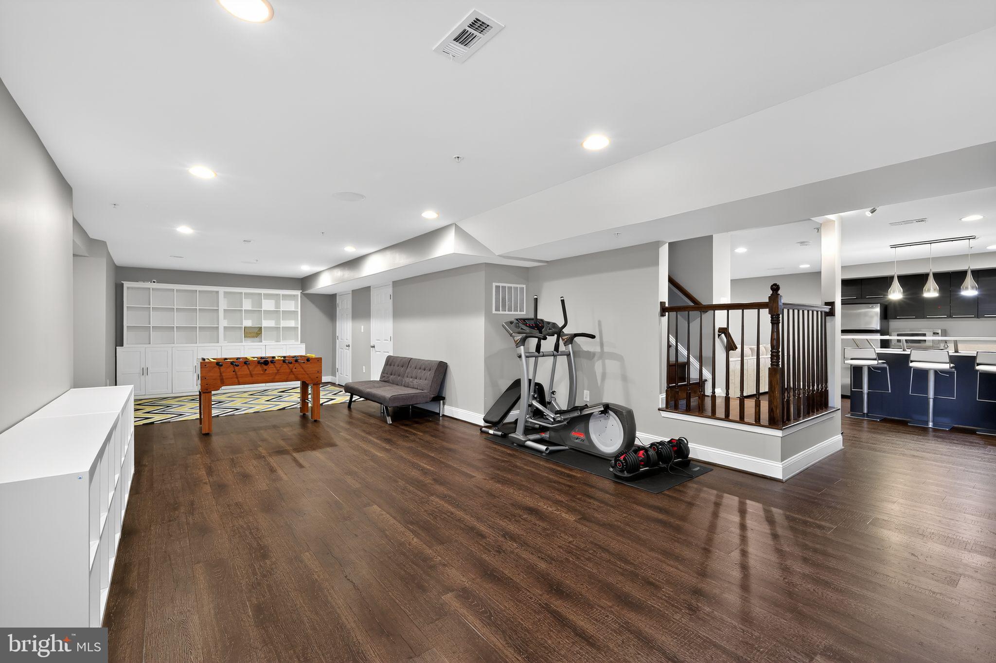 GREENWAY VILLAGE - Residential Lease