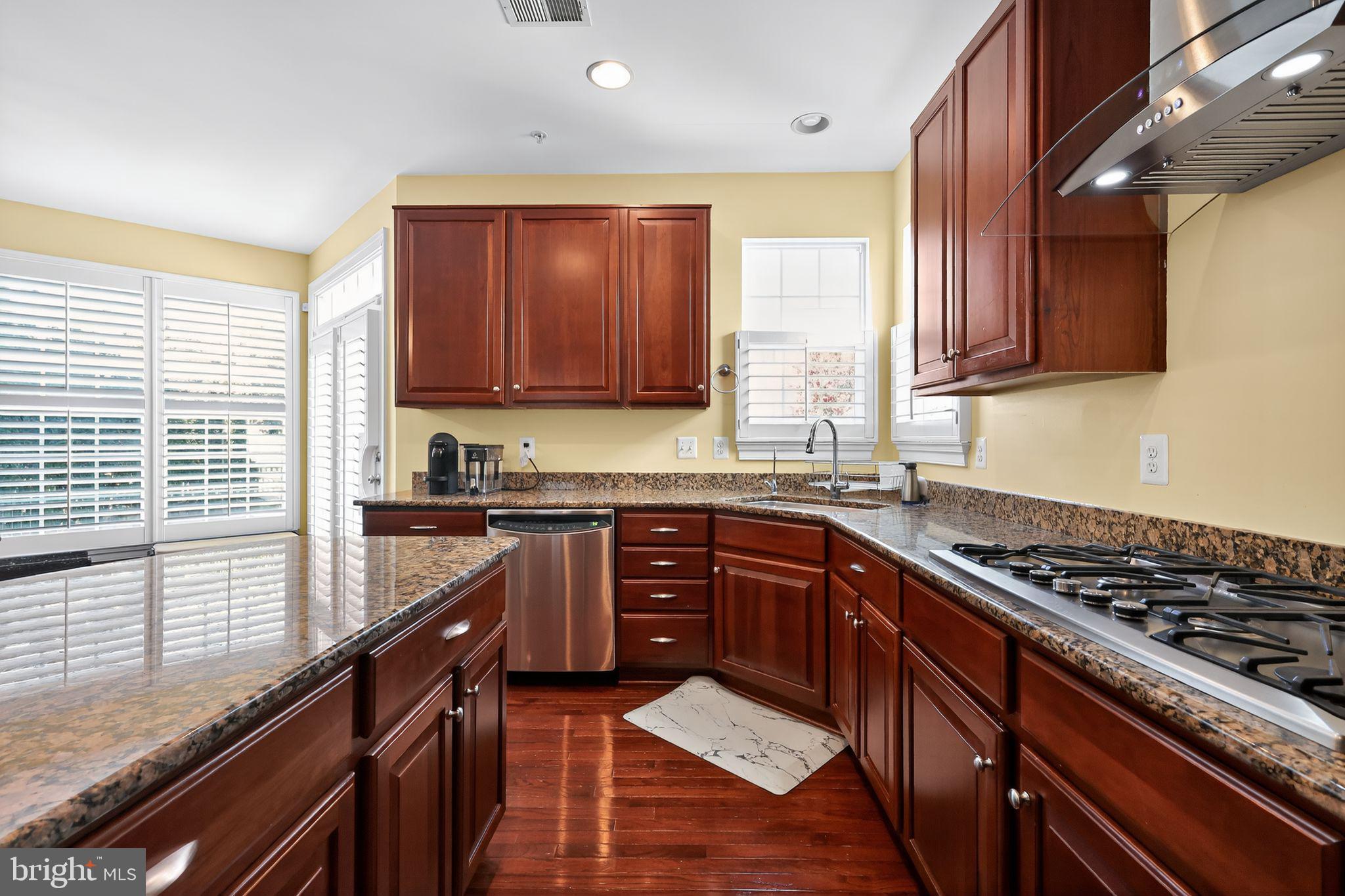 GREENWAY VILLAGE - Residential Lease