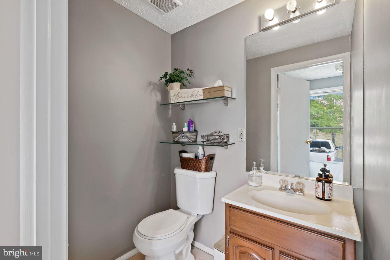 GUNNERS LAKE VILLAGE - Residential