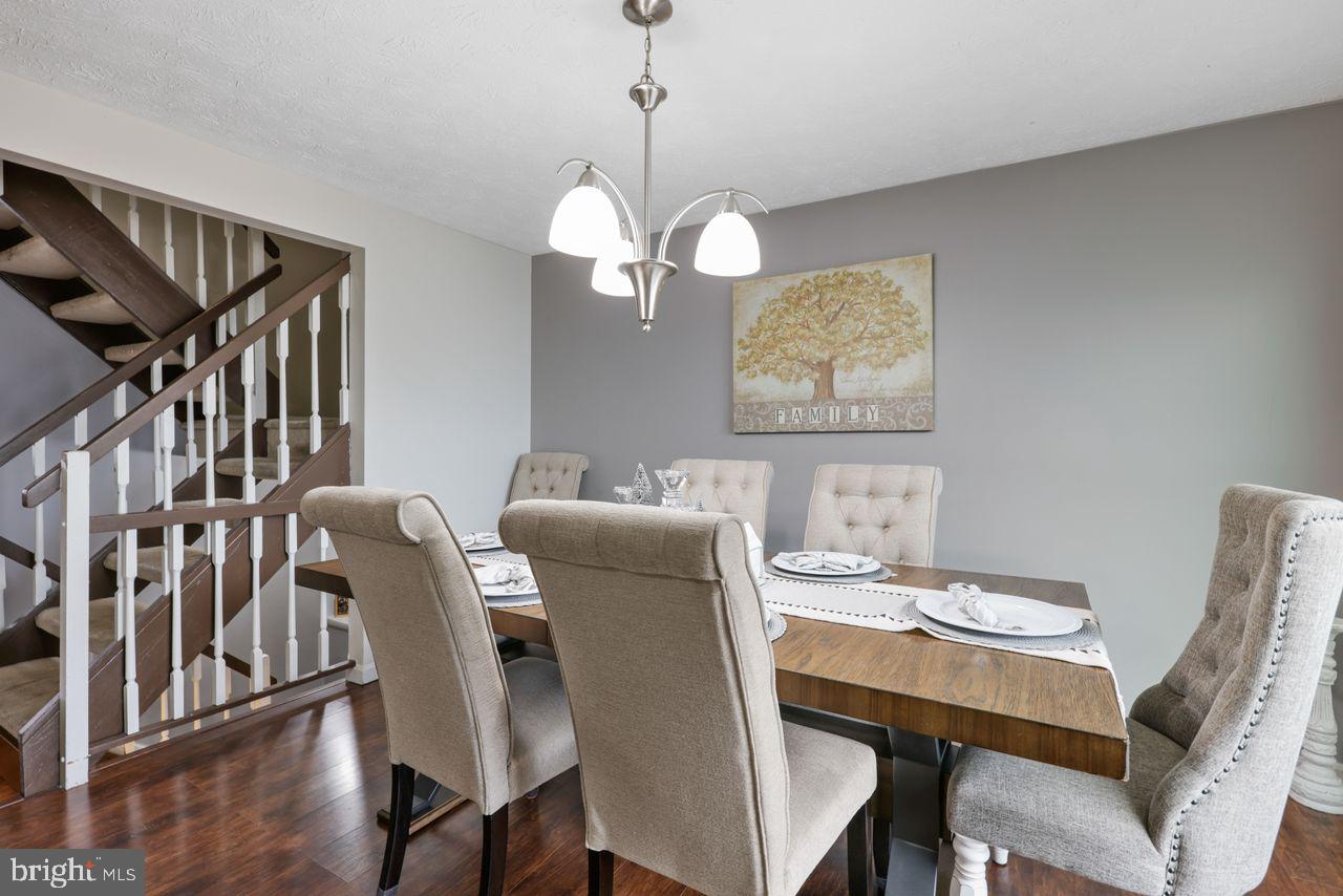 GUNNERS LAKE VILLAGE - Residential