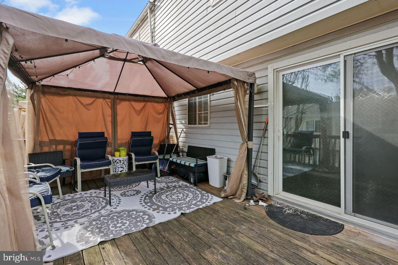 GUNNERS LAKE VILLAGE - Residential