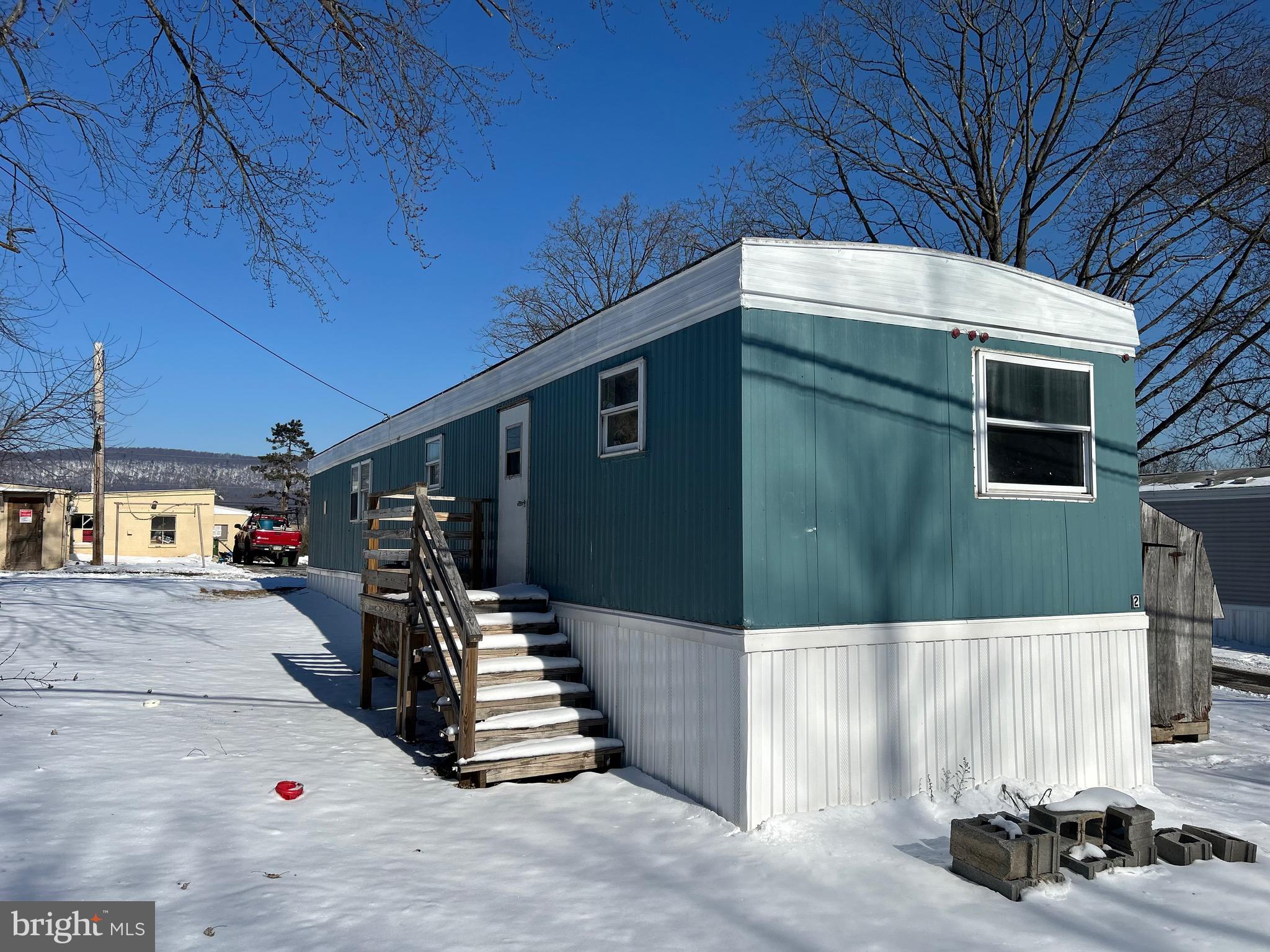 82 LINDA DRIVE 2