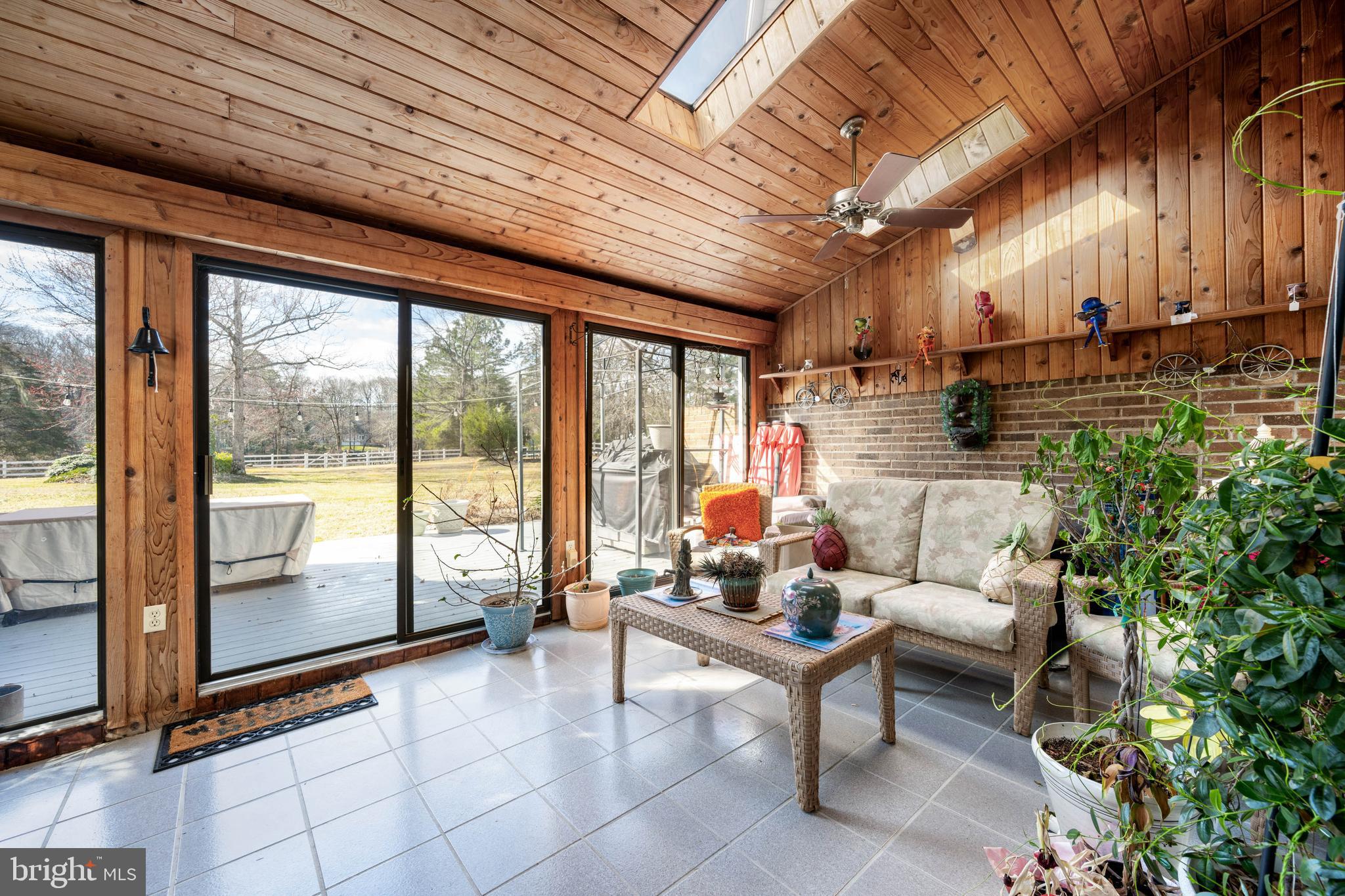 RIVERS END - Residential