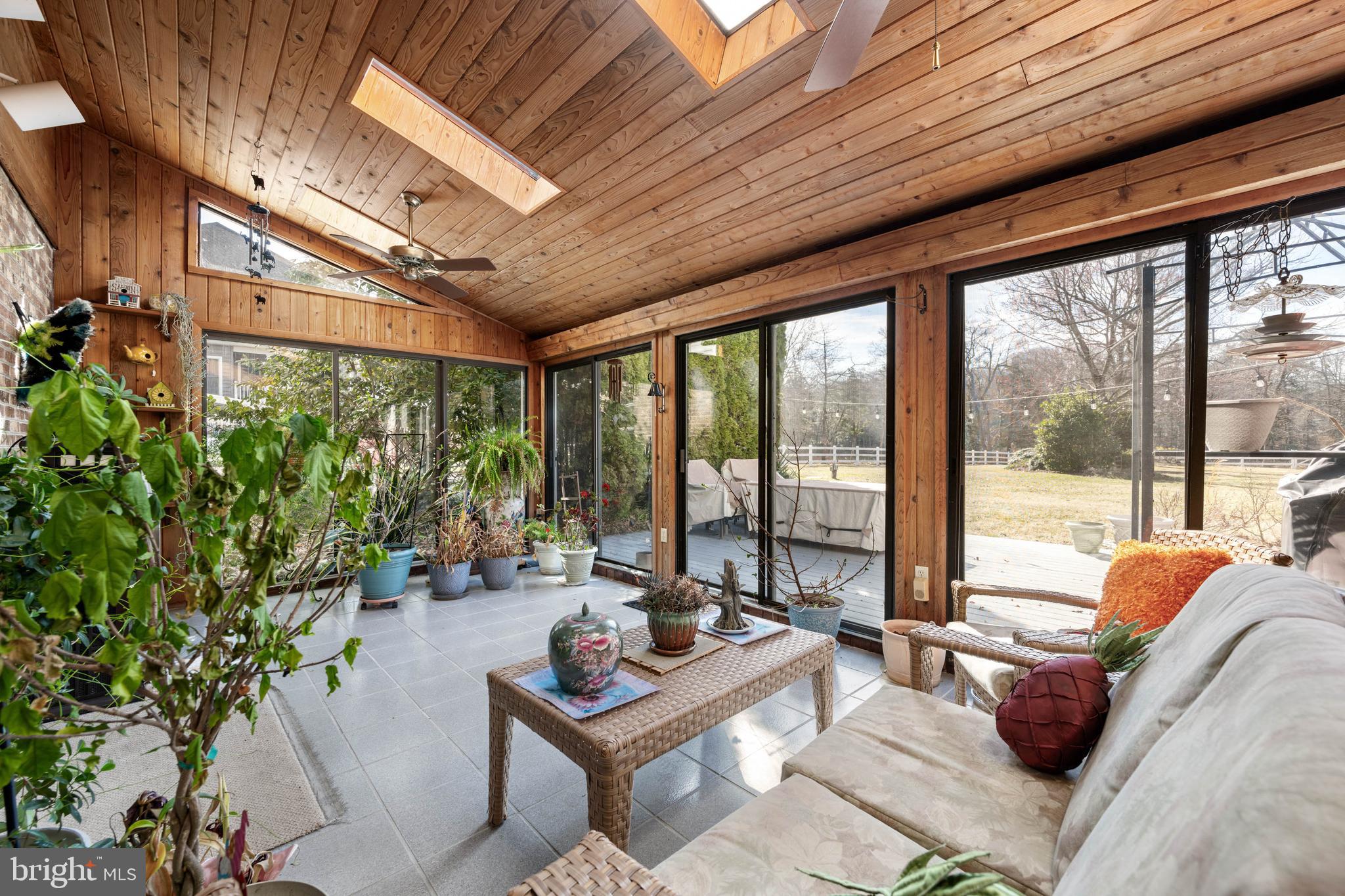 RIVERS END - Residential