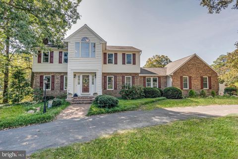 4 GREENLEAF LANE SEAFORD DE 19973