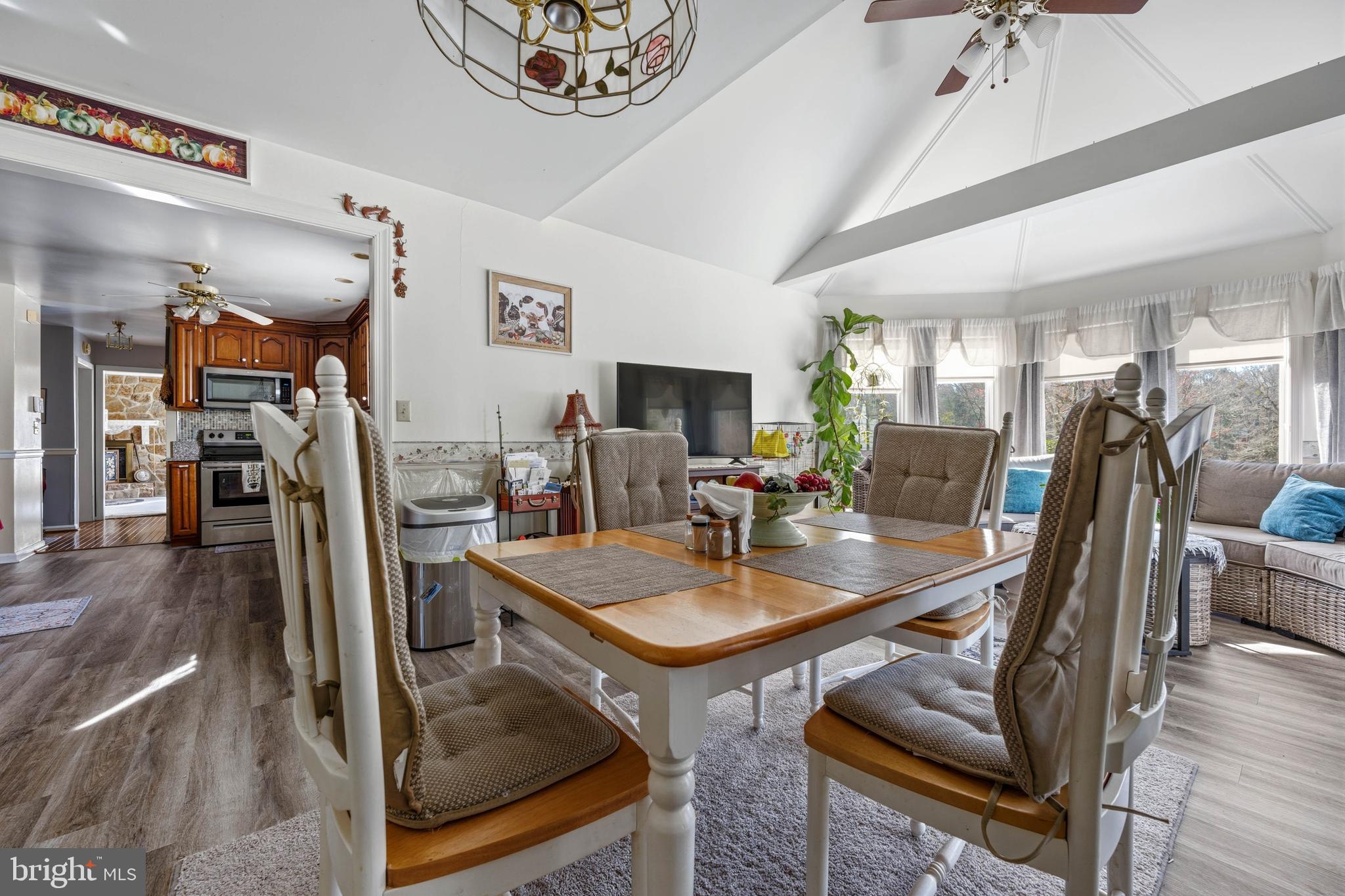 RIVERS END - Residential