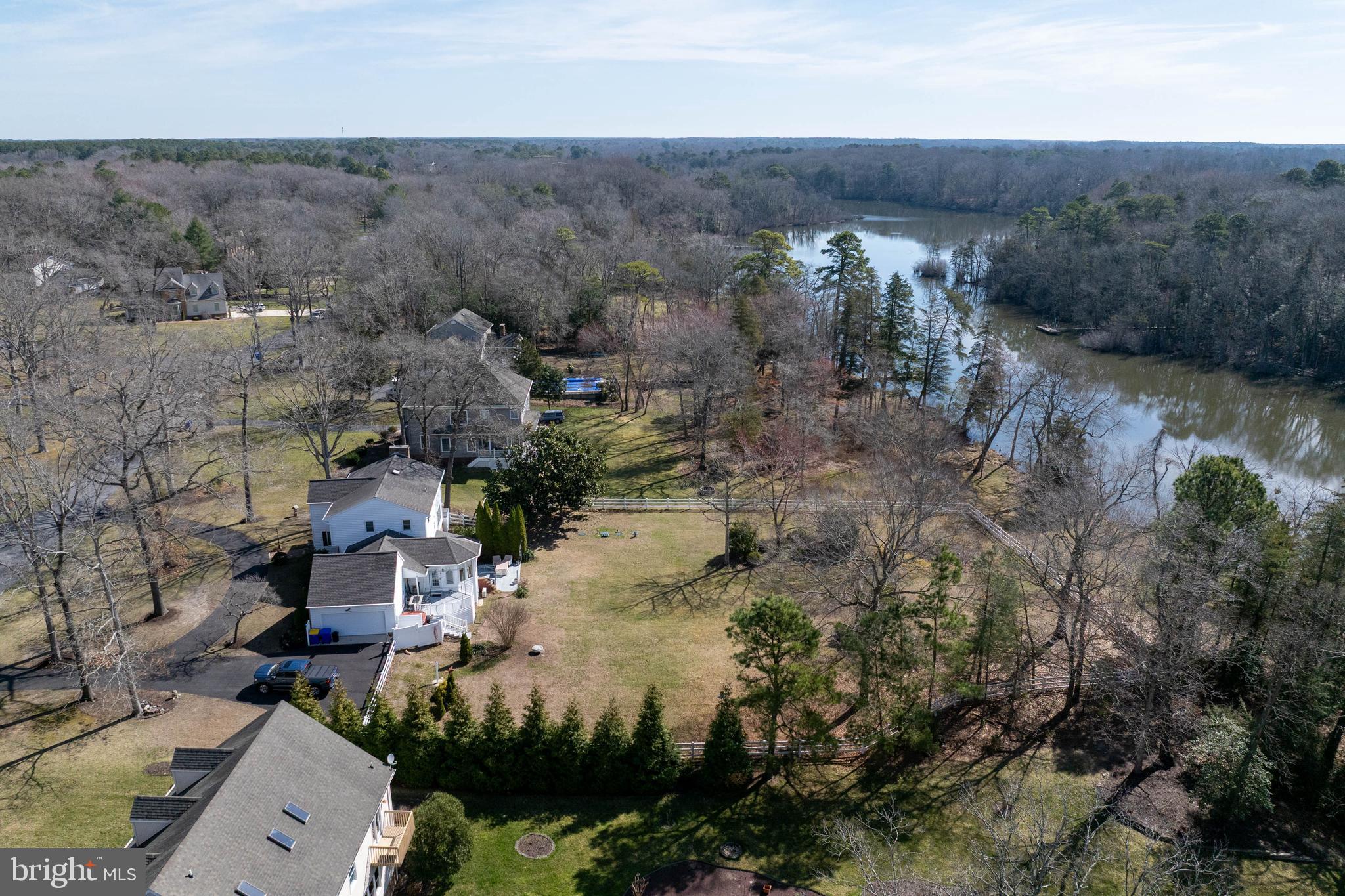 RIVERS END - Residential