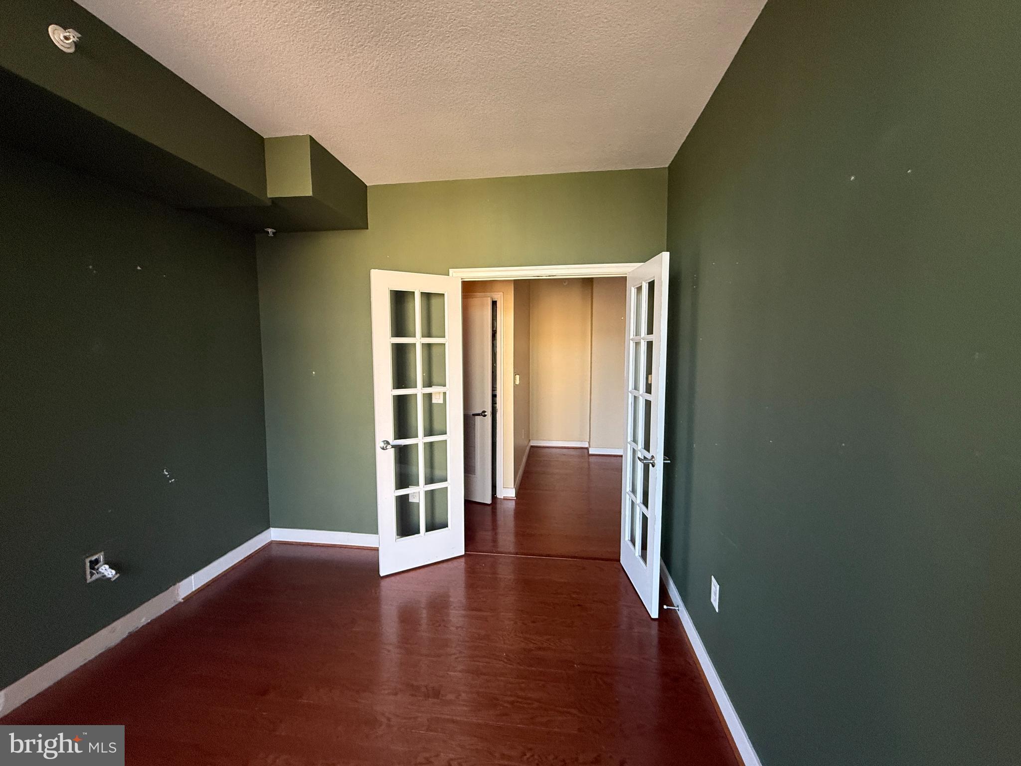 ONE NATIONAL HARBOR CONDOMINIUM - Residential