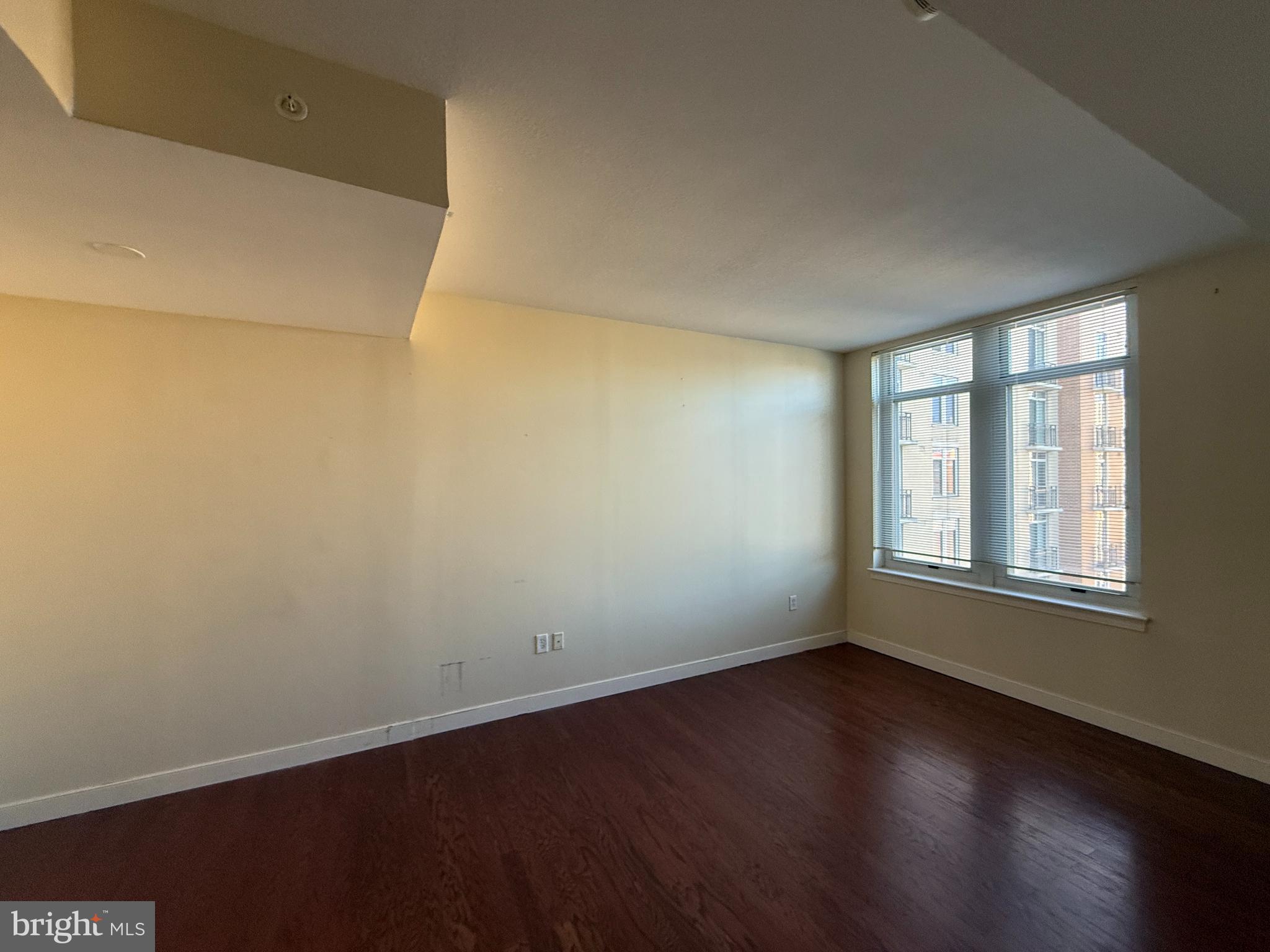 ONE NATIONAL HARBOR CONDOMINIUM - Residential