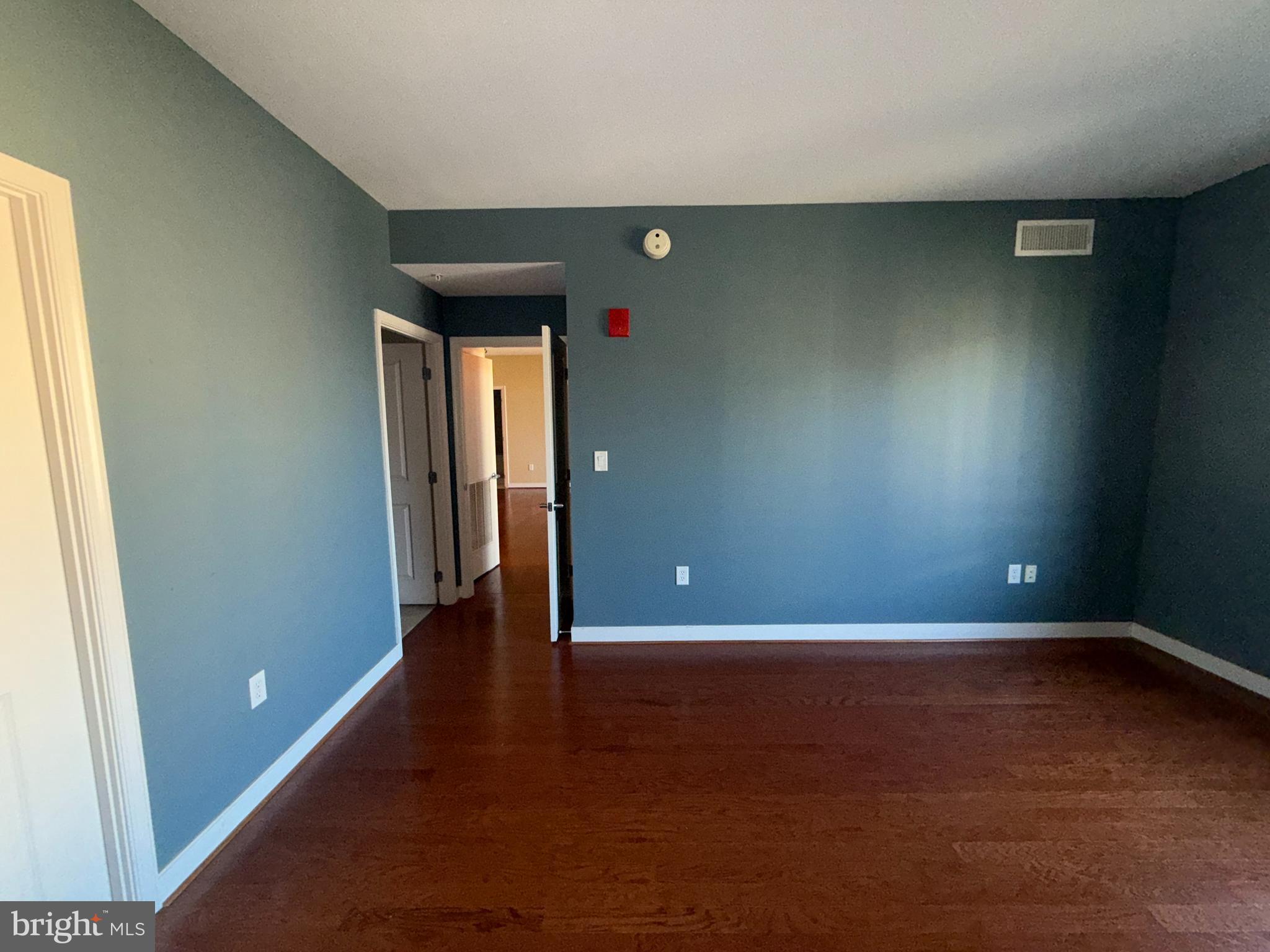 155 POTOMAC PASSAGE 402