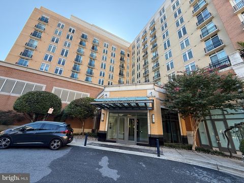 Condo For Sale - 155 Potomac Passage #402<br/> OXON HILL, MD 20745