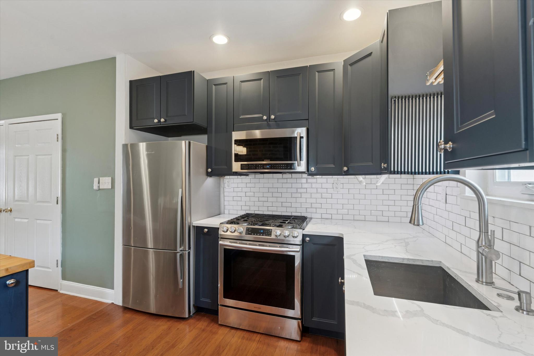 HARROWGATE - Residential