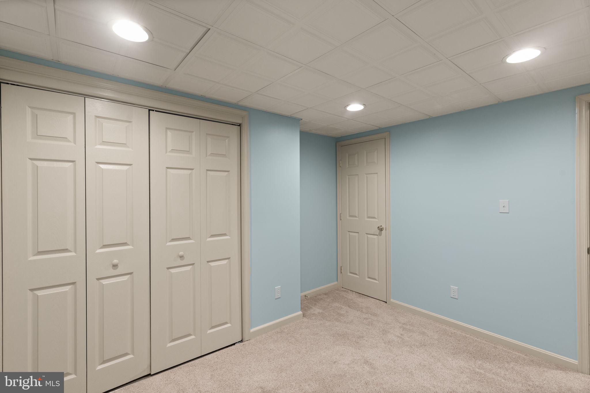 FOXBOROUGH FARMS - Residential