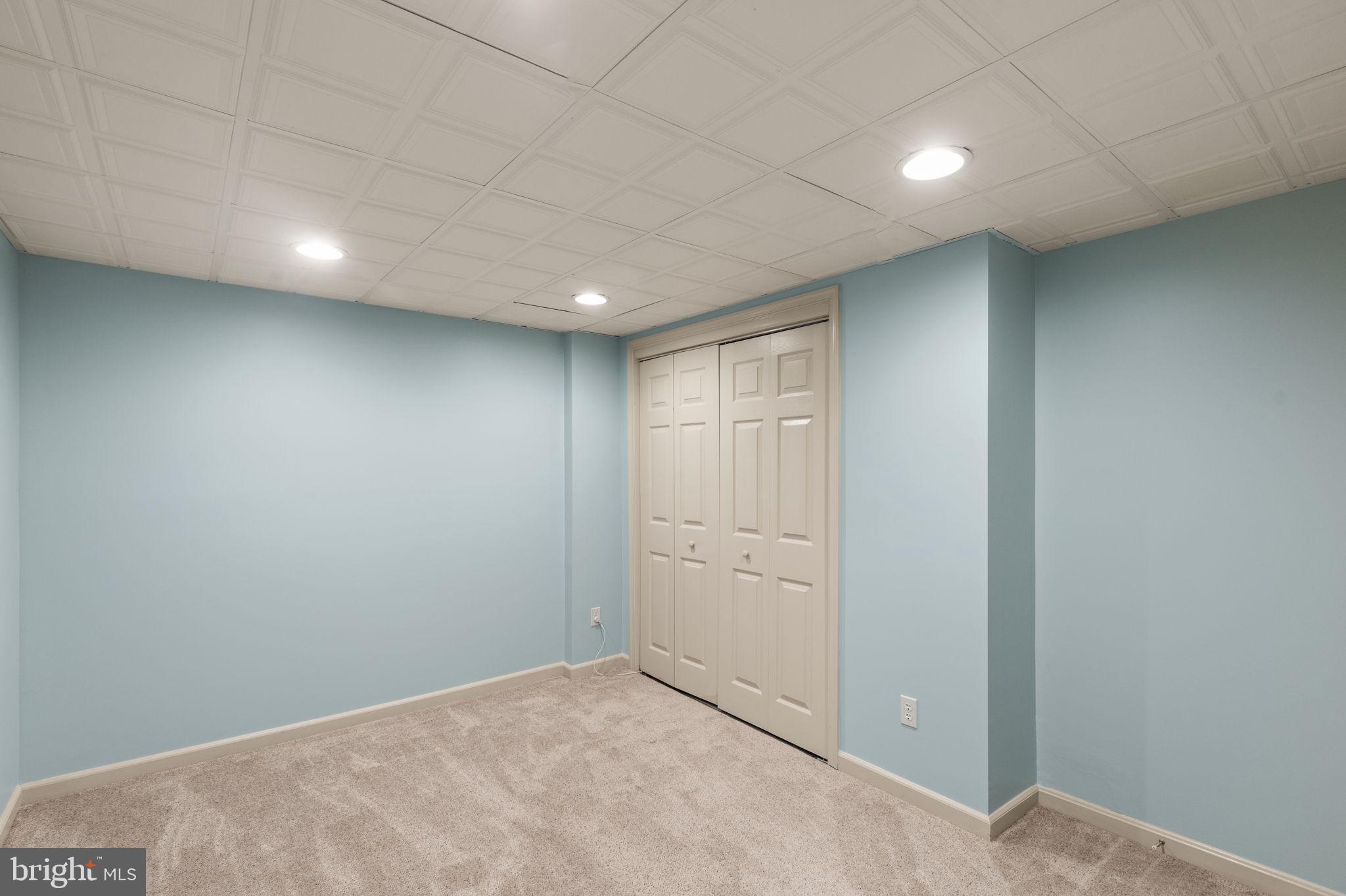 FOXBOROUGH FARMS - Residential