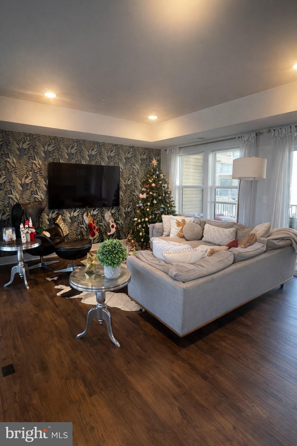 44794 TIVERTON SQUARE