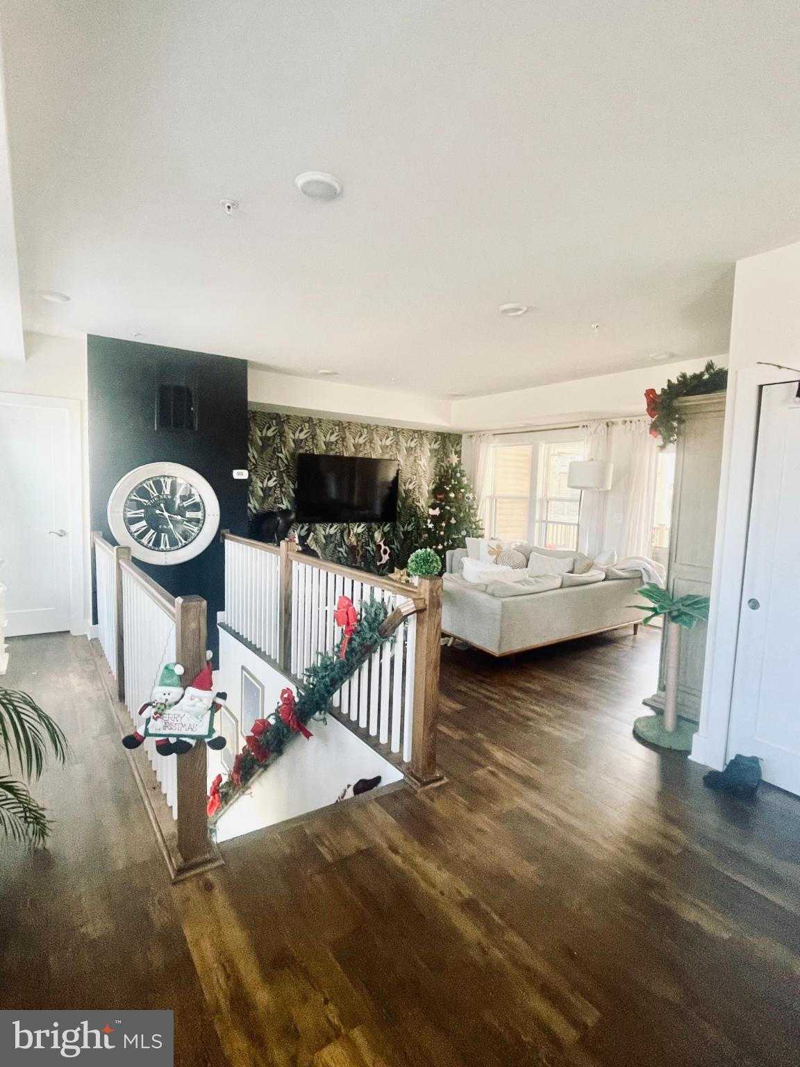 44794 TIVERTON SQUARE