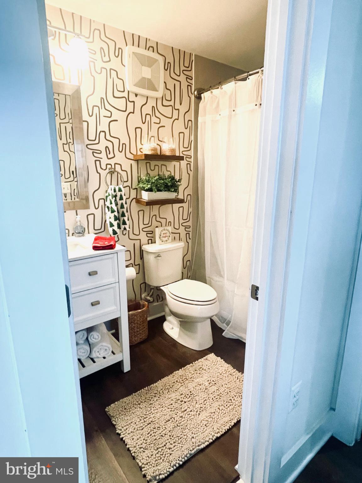 ONE LOUDOUN - Residential