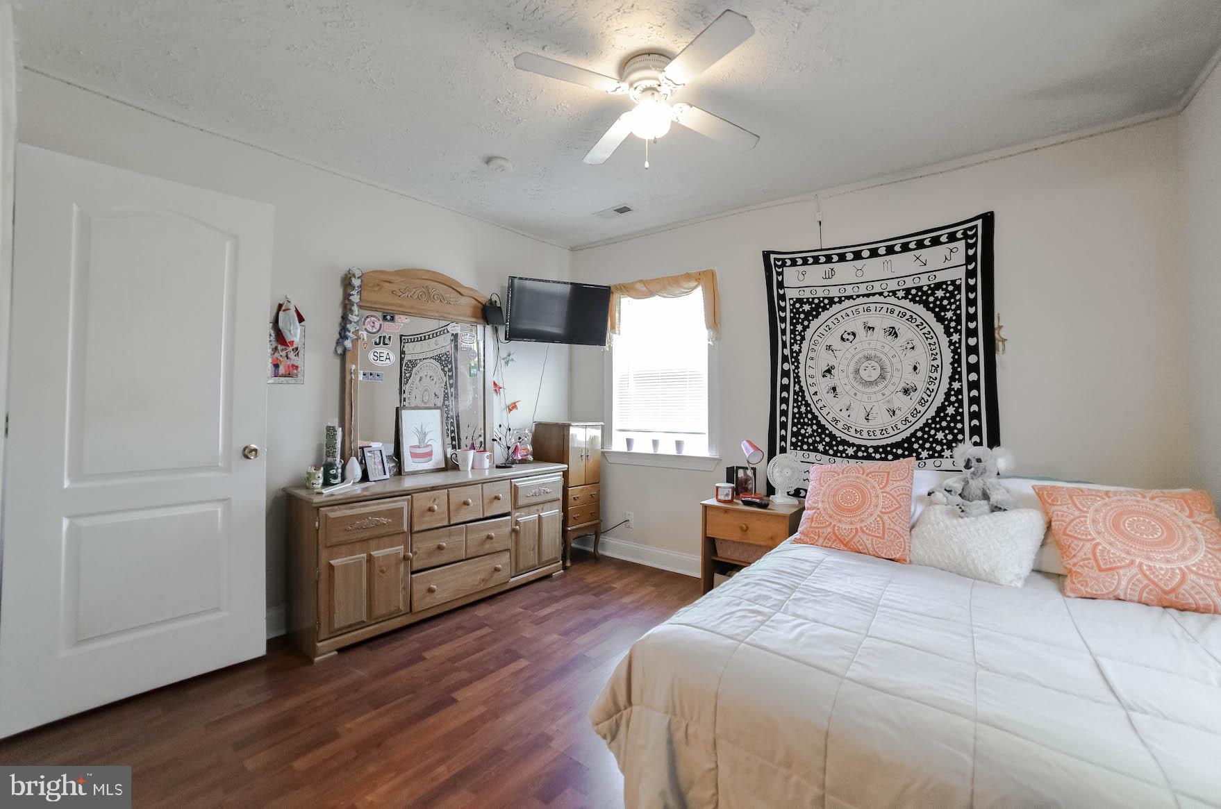 MILL POINT - Residential