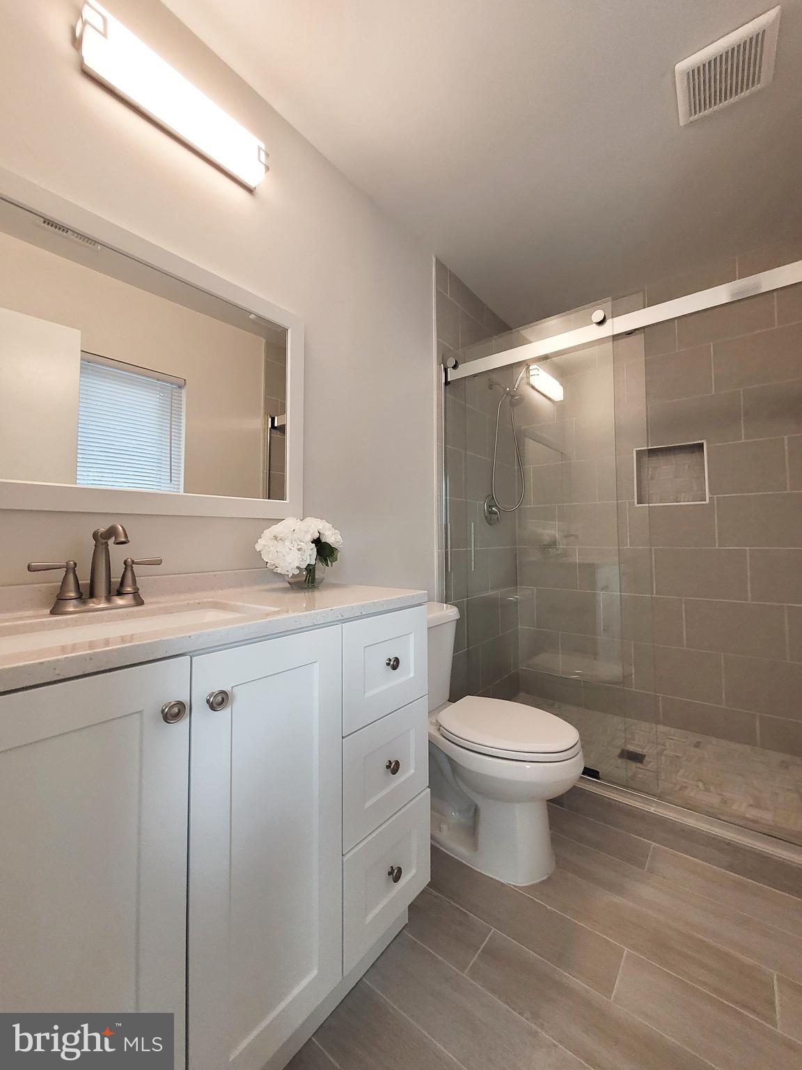 HILLSDALE - Residential