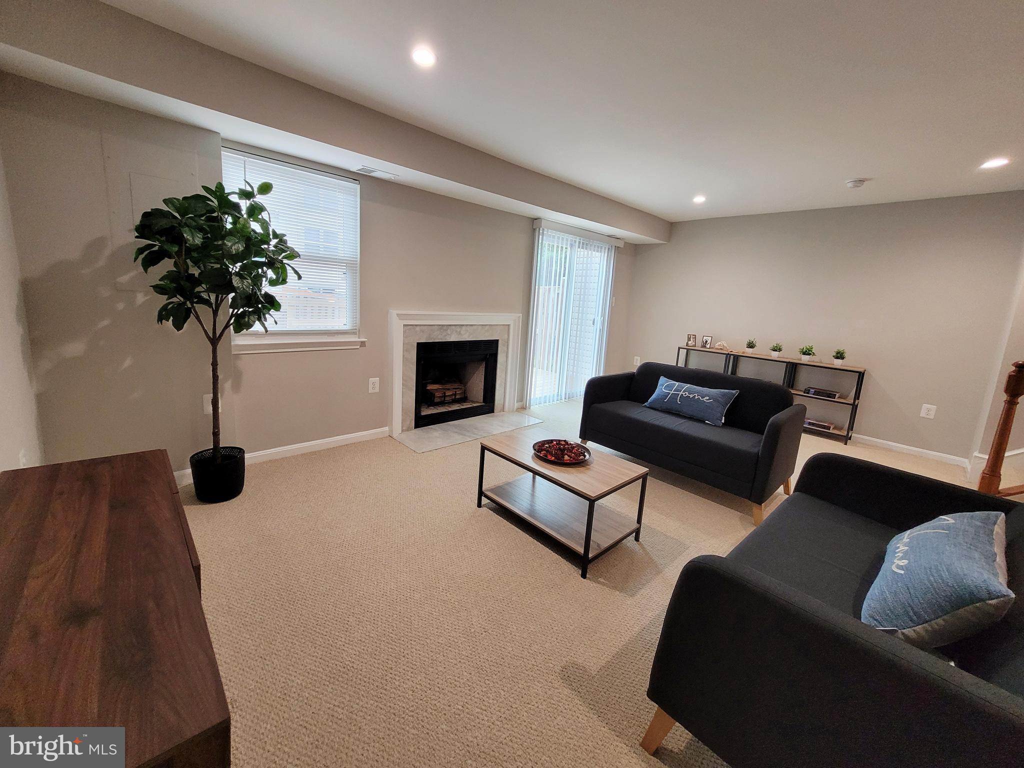 HILLSDALE - Residential