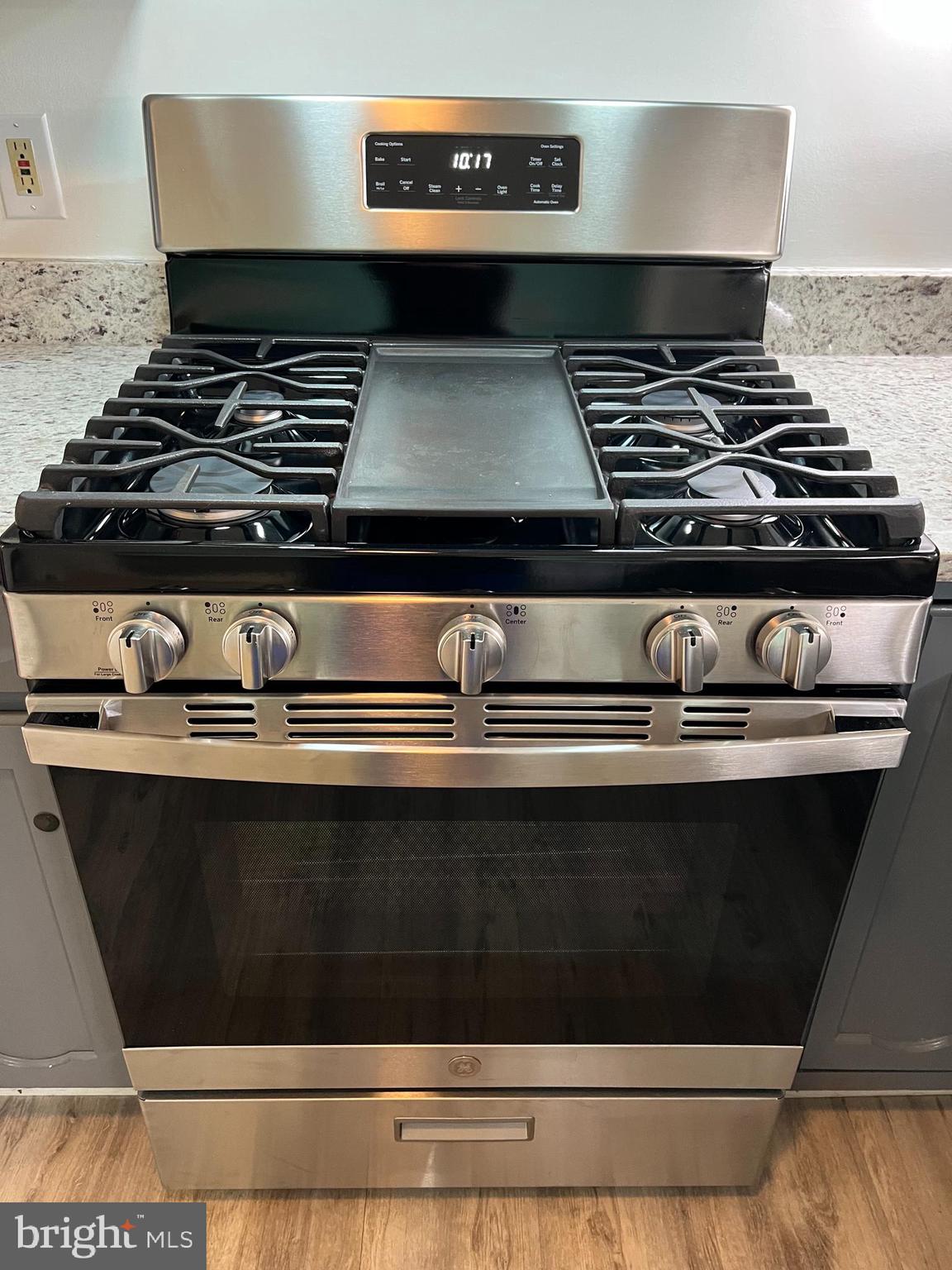 DOMINION FOREST - Residential Lease