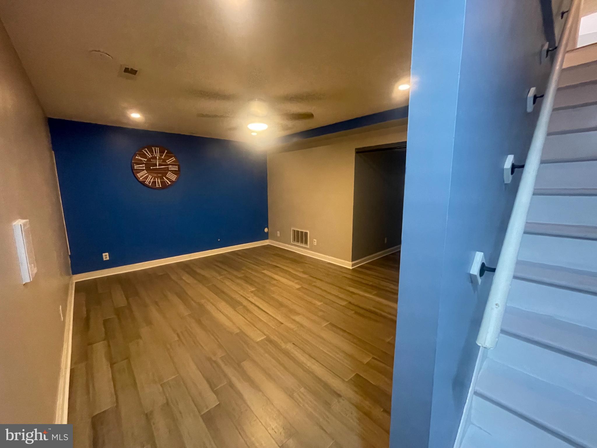 DOMINION FOREST - Residential Lease