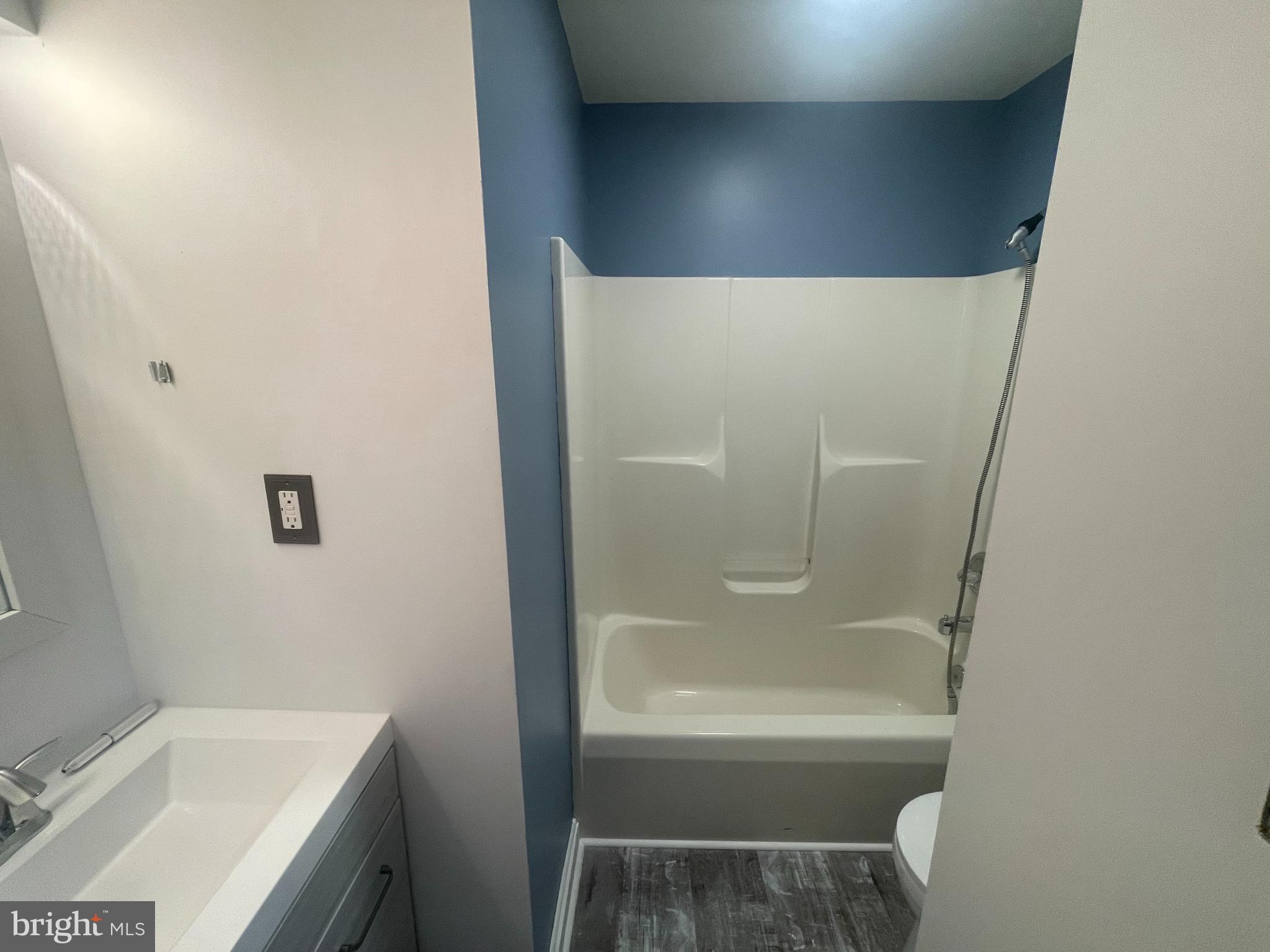 DOMINION FOREST - Residential Lease