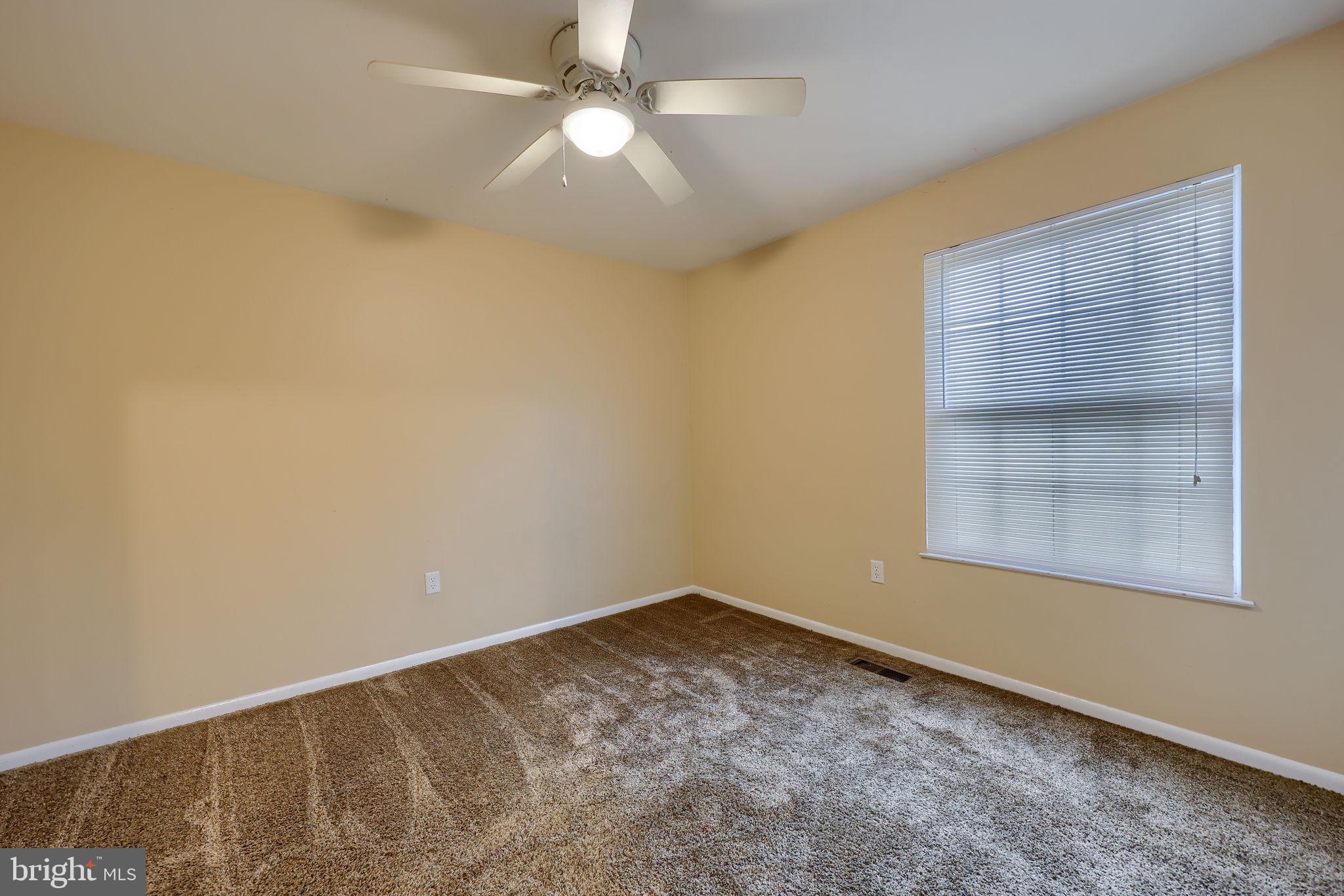 LEXINGTON WOODS - Residential