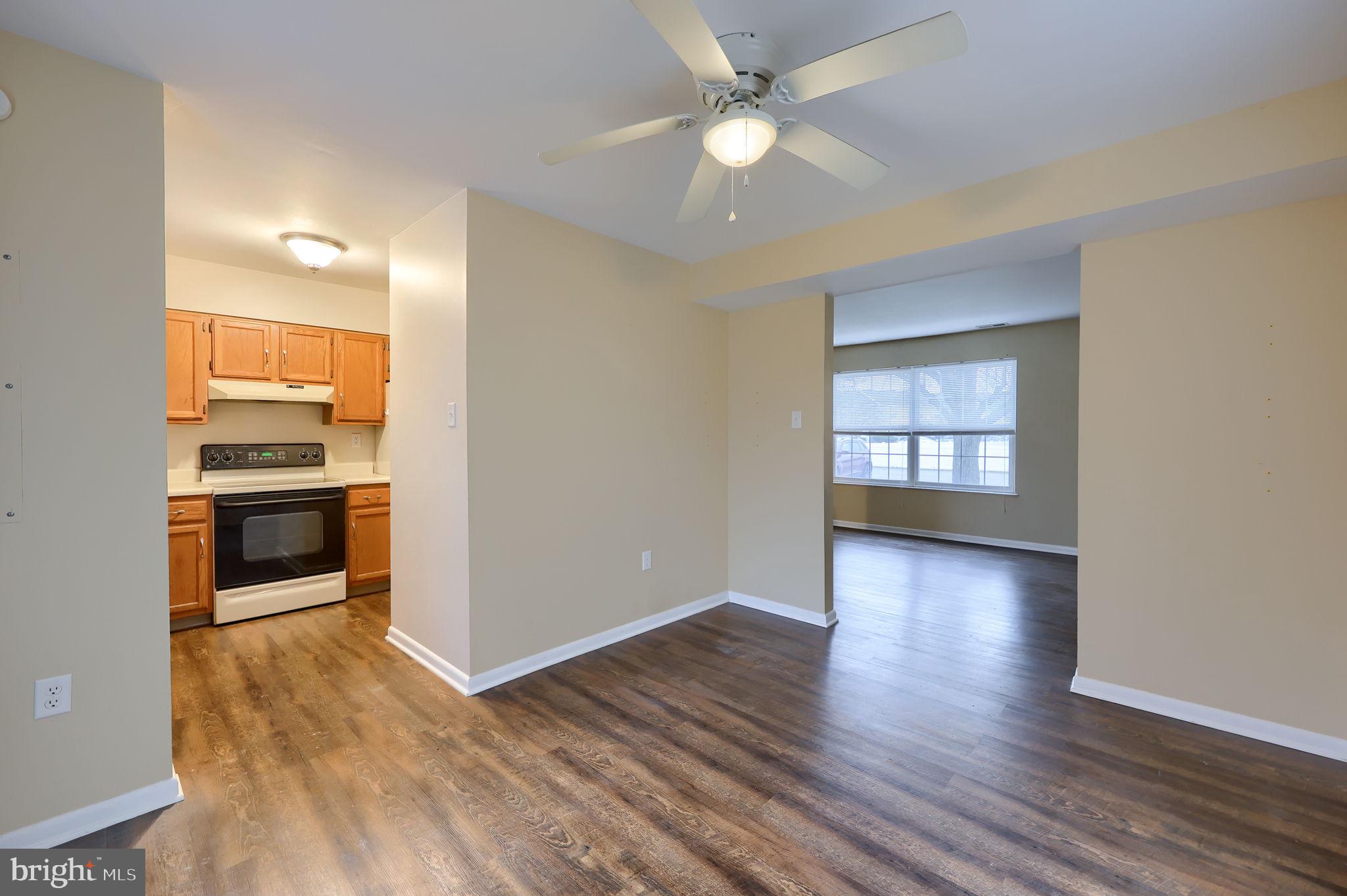 LEXINGTON WOODS - Residential