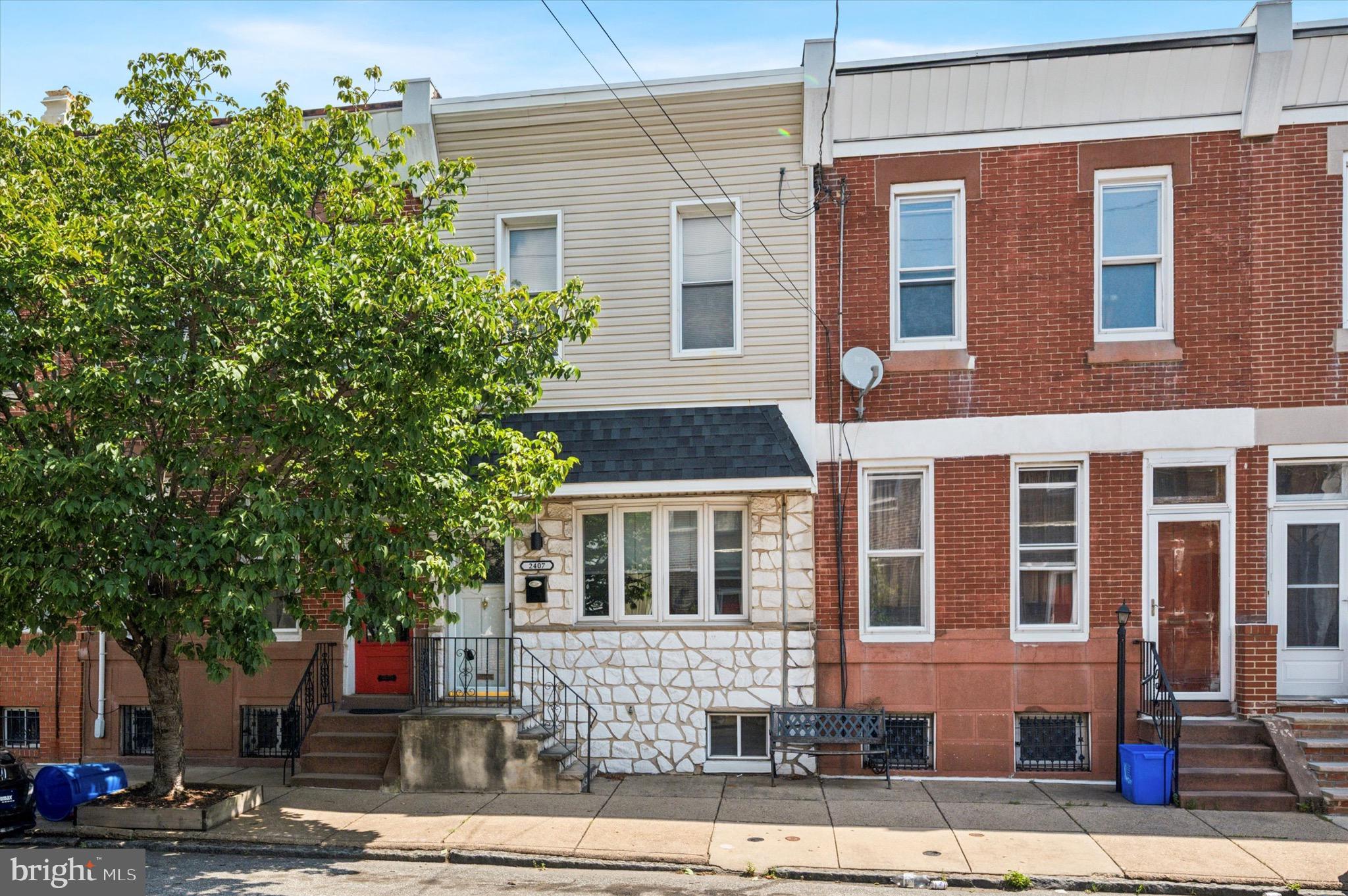 2407 E SERGEANT STREET
