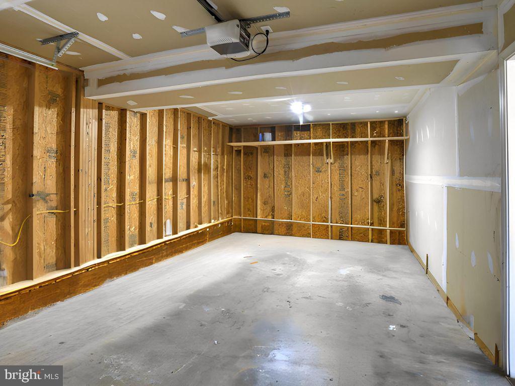 WILLOW WOODS - Residential