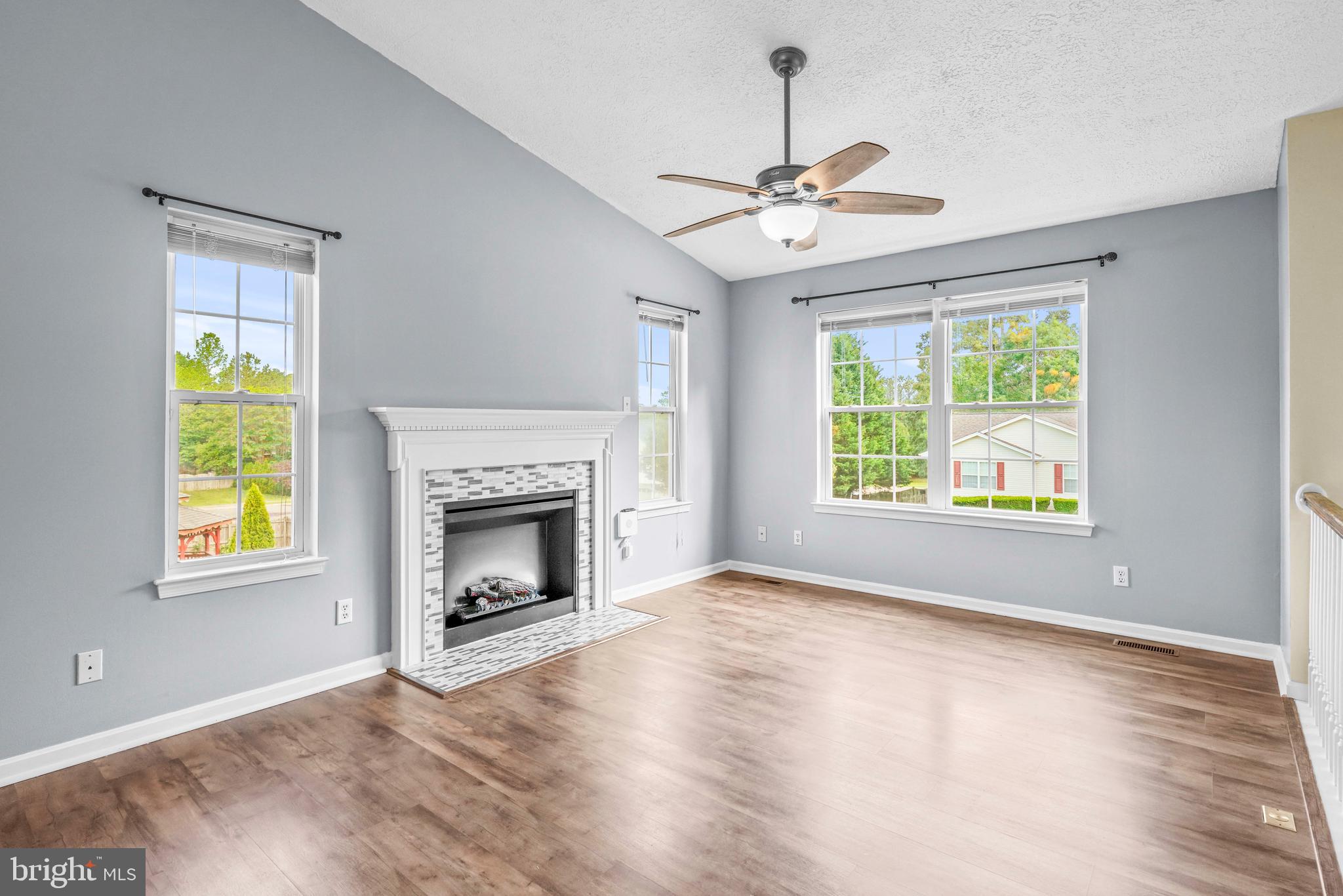 WILLOW WOODS - Residential